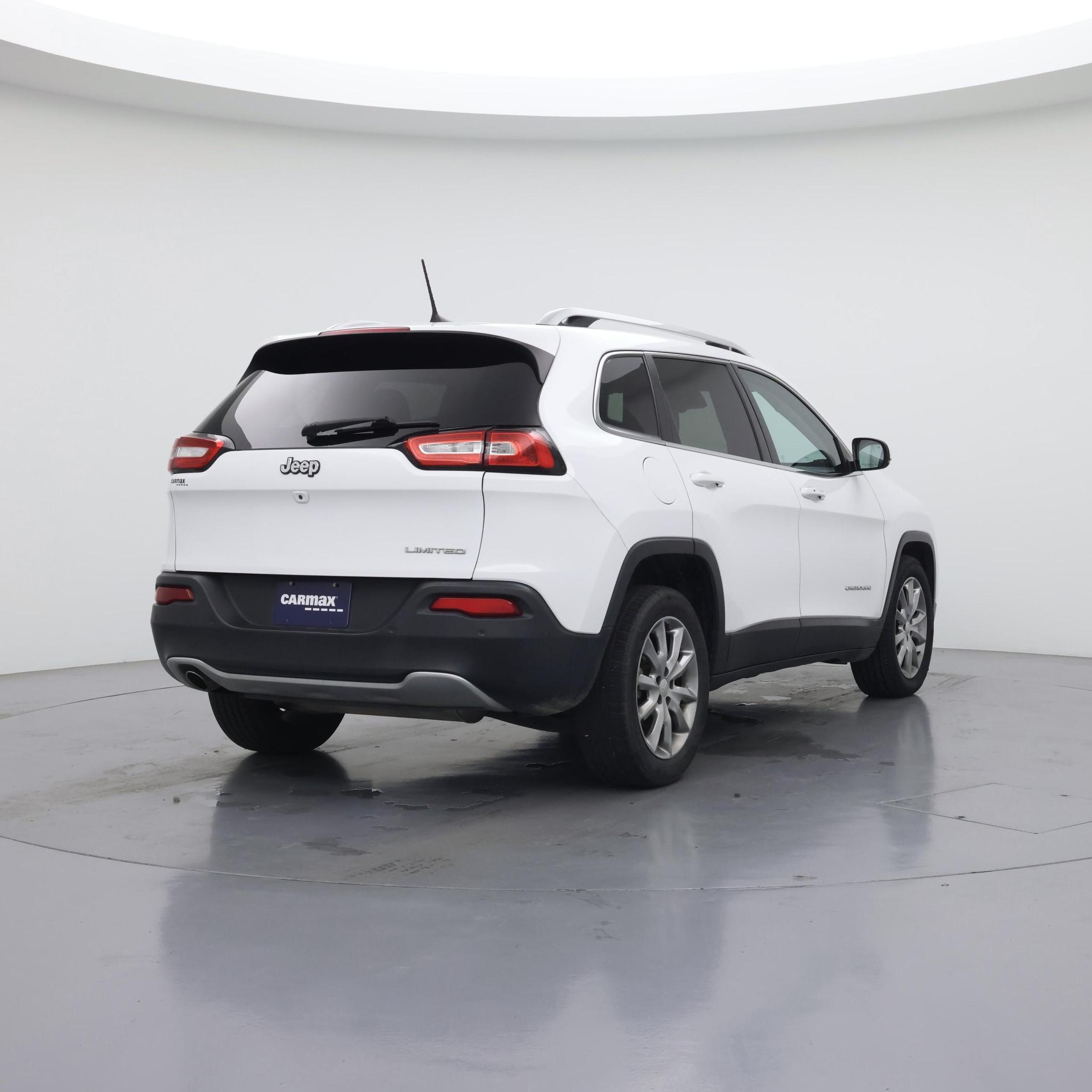 Thumbnail: 2018 Jeep Cherokee - 8