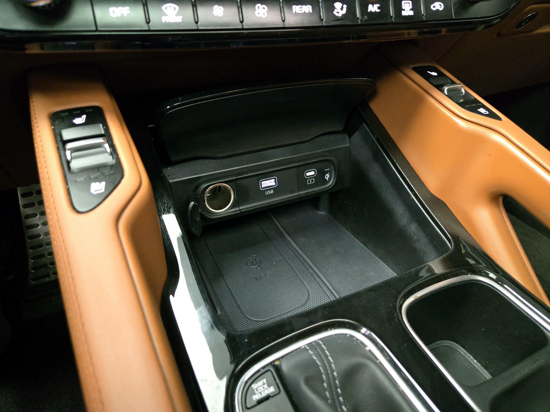 Thumbnail: 2024 Kia Telluride - 19