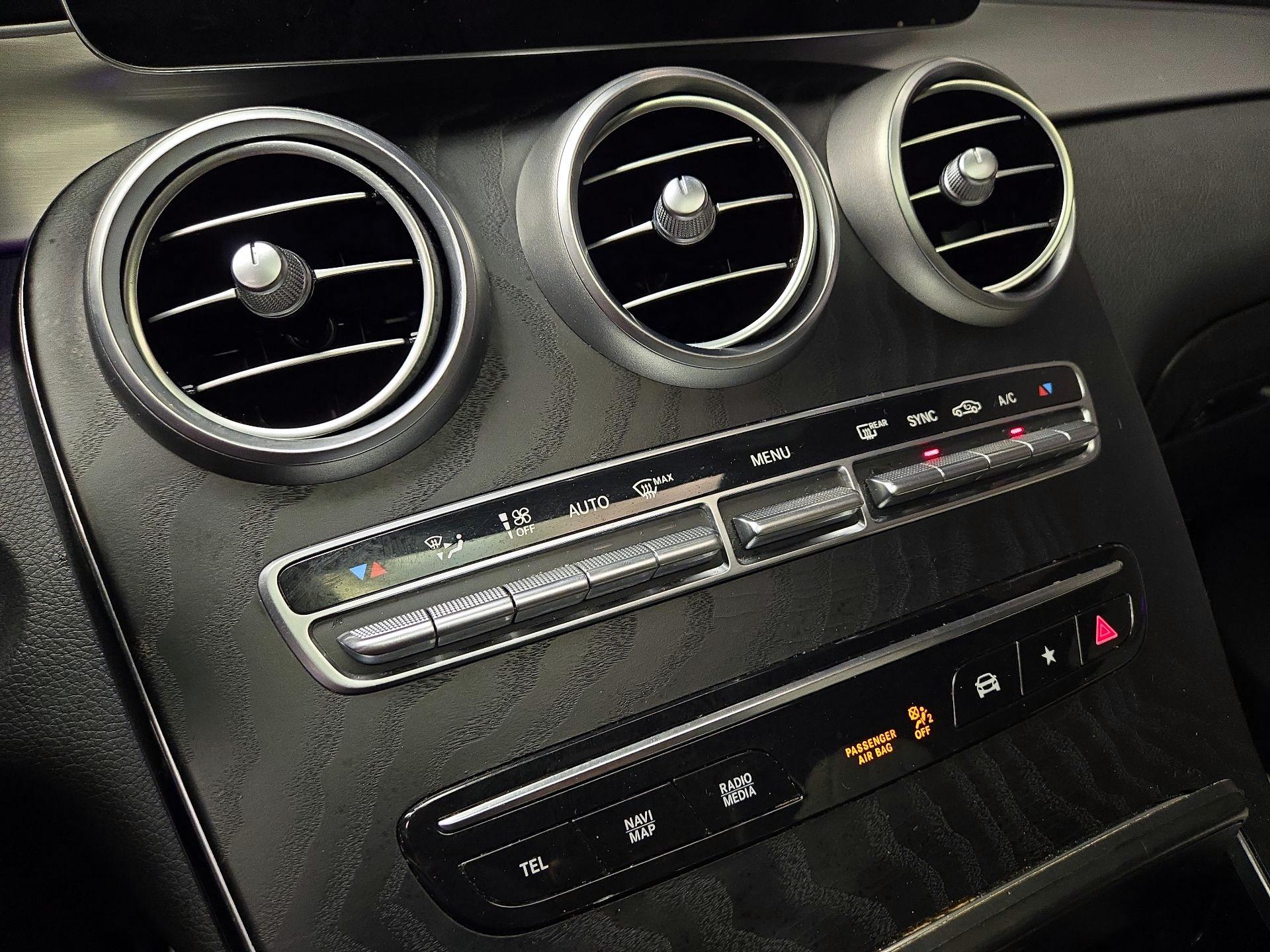 Thumbnail: 2021 Mercedes-Benz GLC - 16