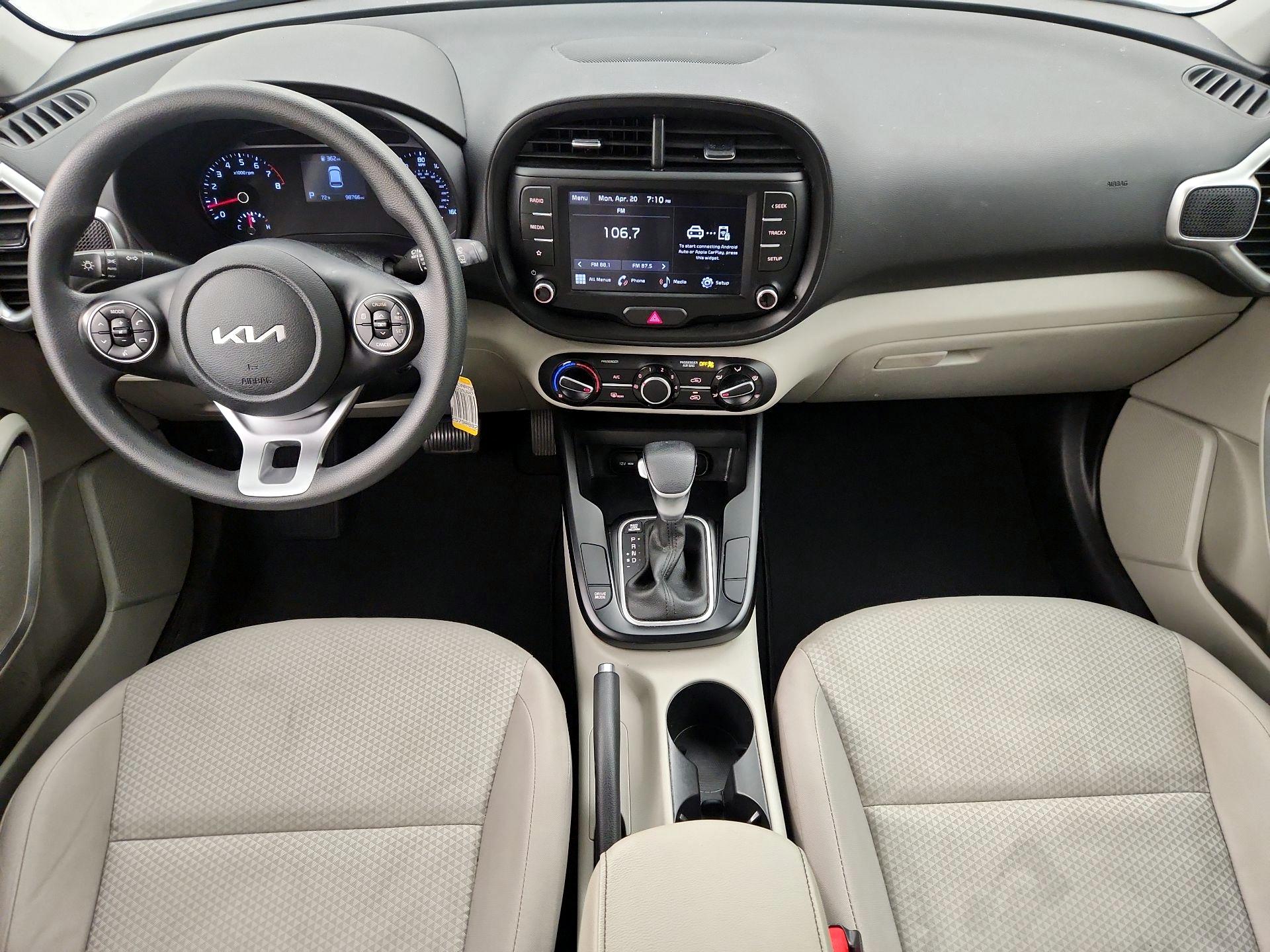 Thumbnail: 2022 Kia Soul - 9
