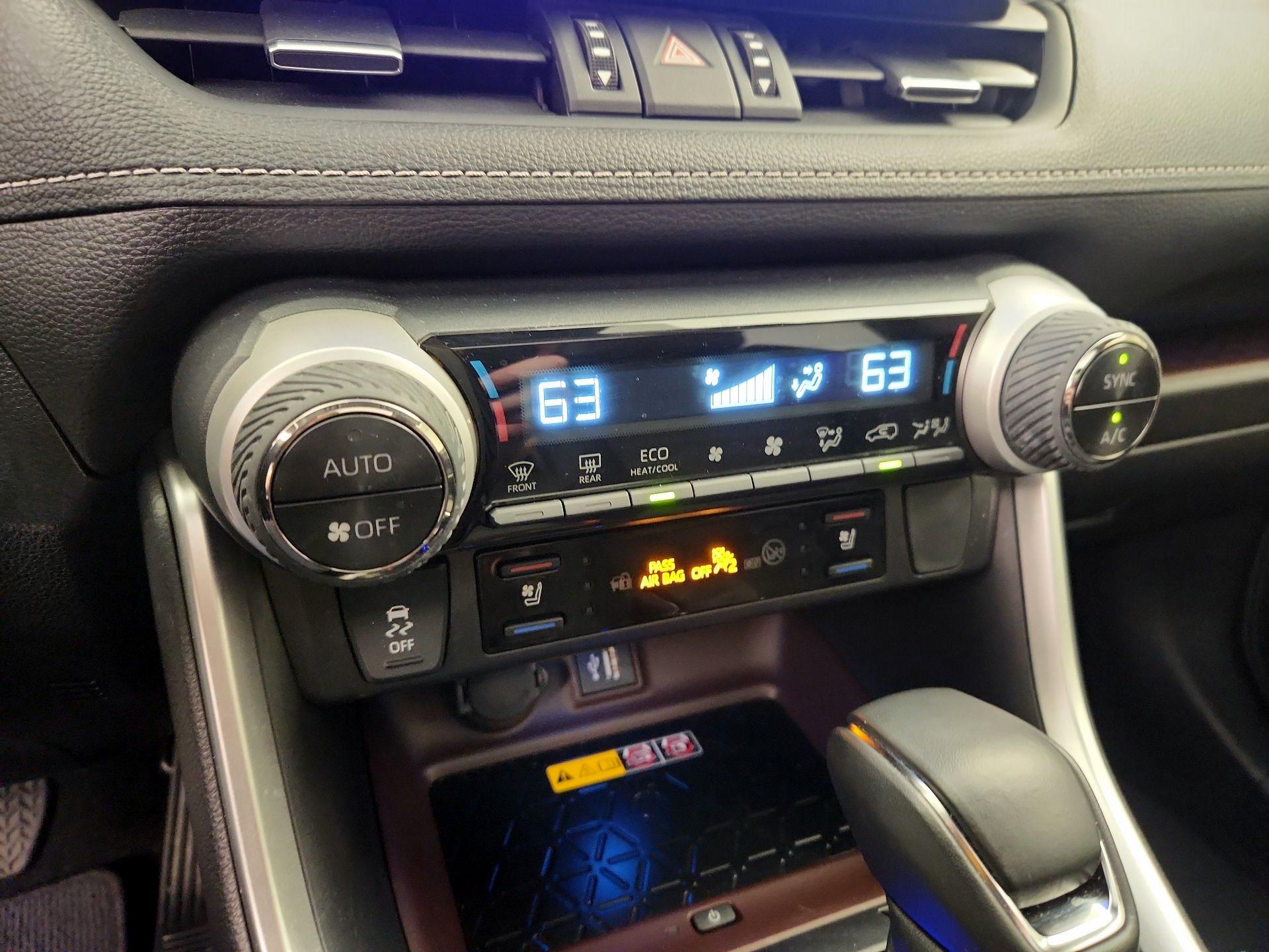 Thumbnail: 2024 Toyota RAV4 - 16