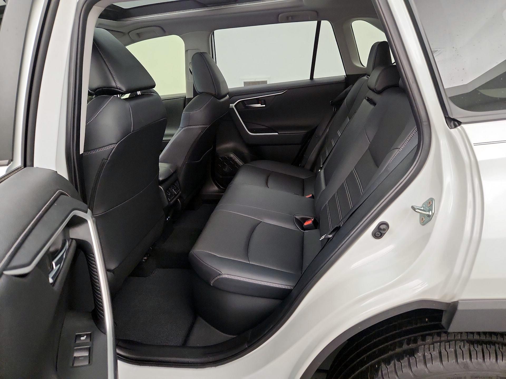 Thumbnail: 2024 Toyota RAV4 - 19