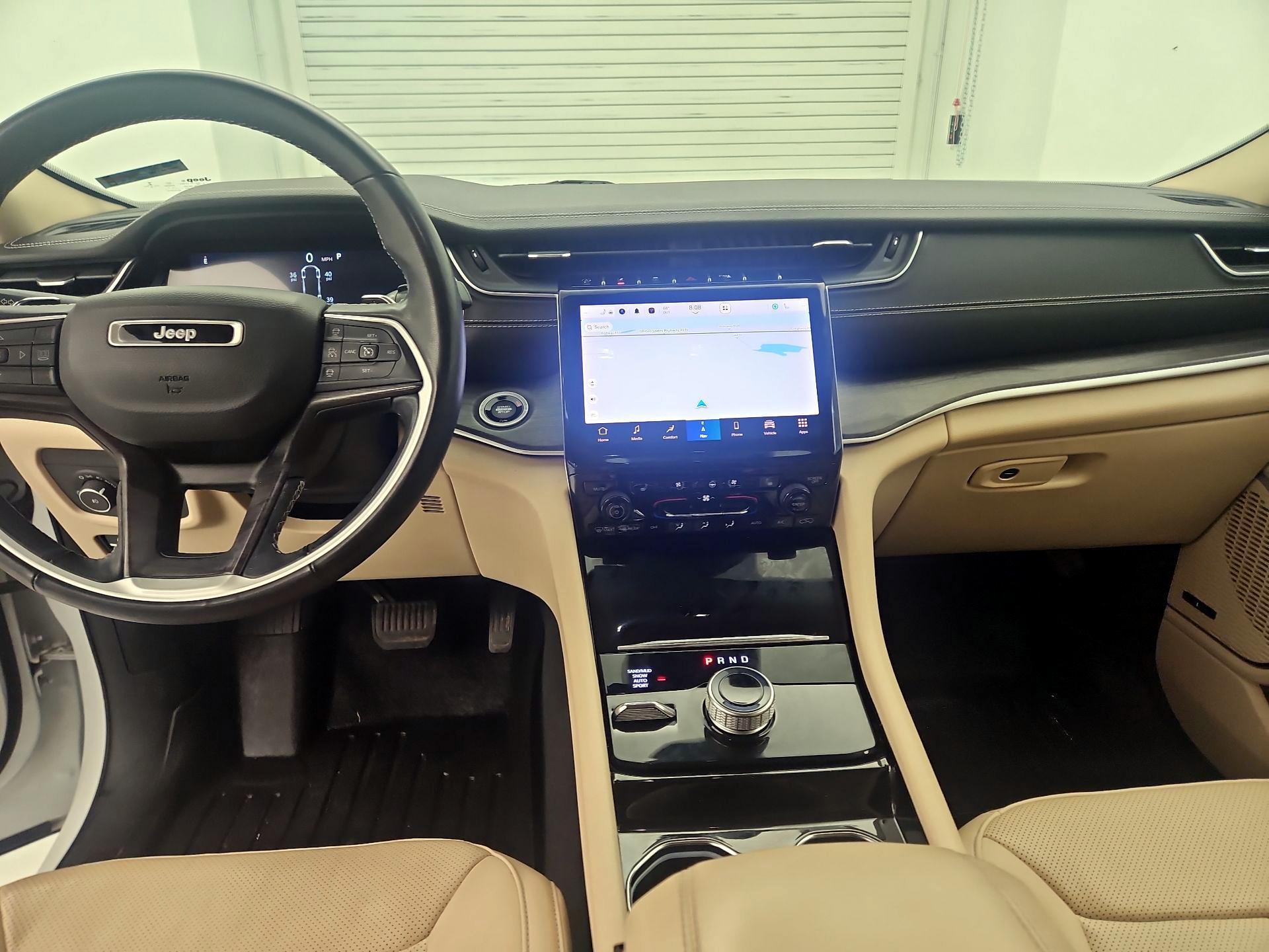 Thumbnail: 2022 Jeep Grand Cherokee L - 9