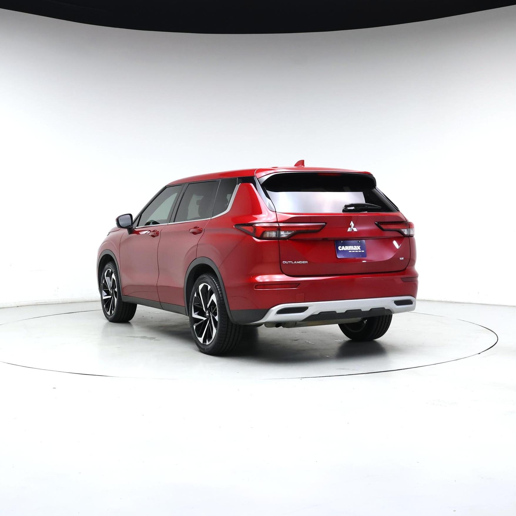 Thumbnail: 2024 Mitsubishi Outlander - 2