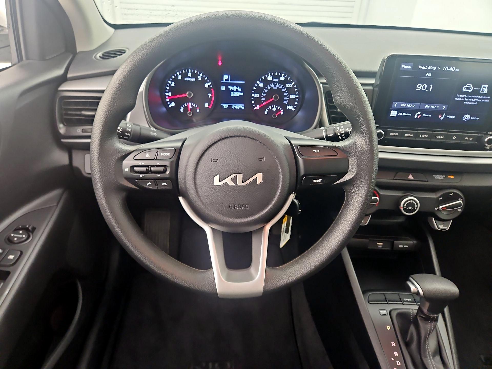 Thumbnail: 2023 Kia Rio - 10