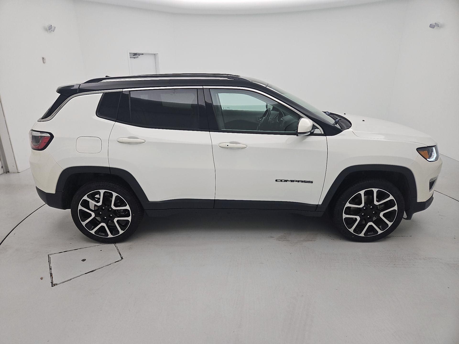 Thumbnail: 2021 Jeep Compass - 4