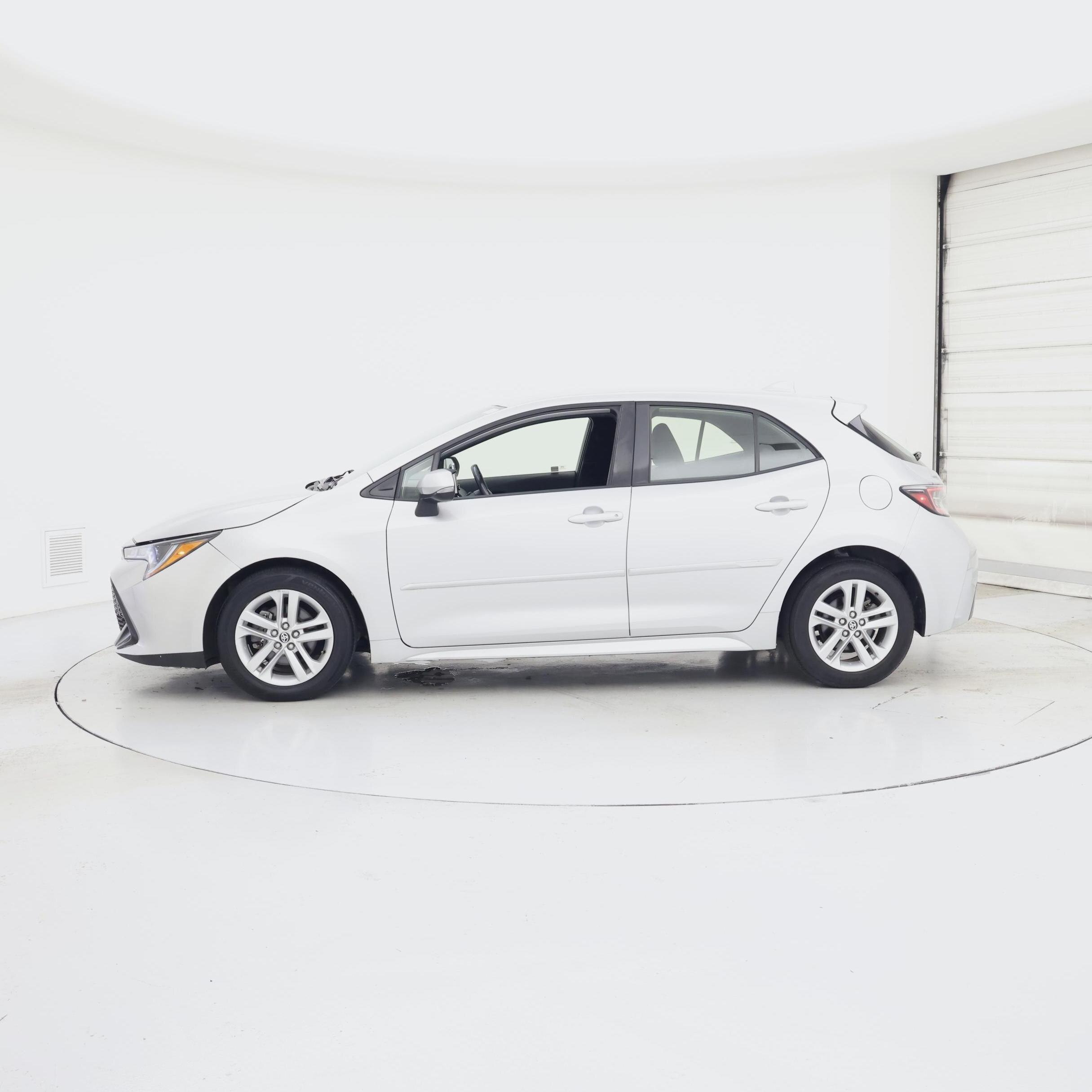 Thumbnail: 2021 Toyota Corolla - 3