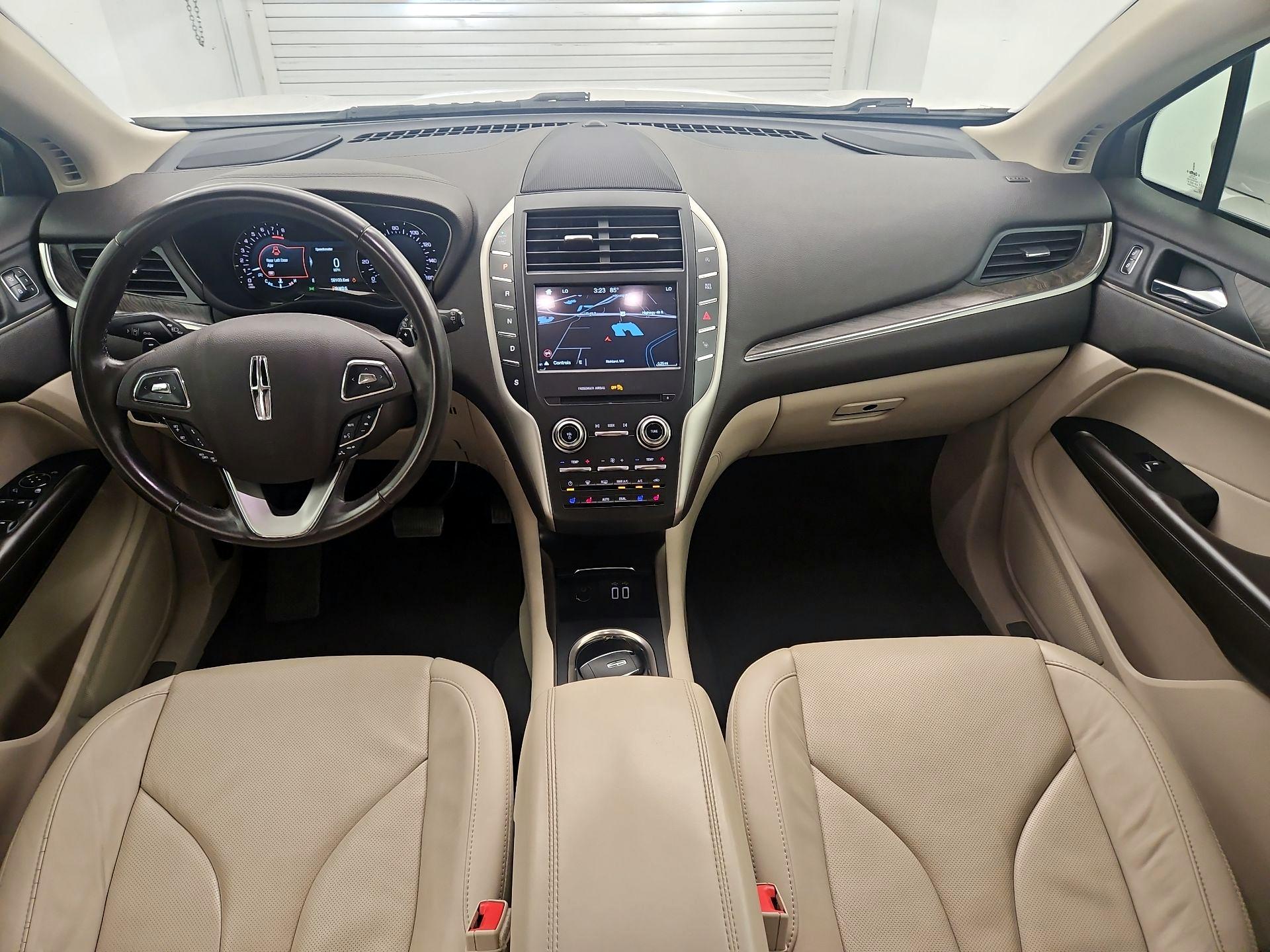 Thumbnail: 2017 Lincoln MKC - 9
