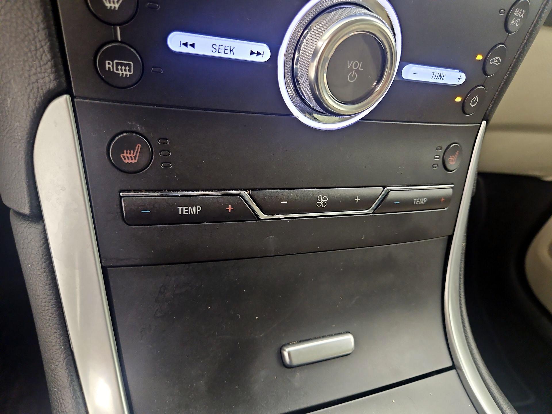 Thumbnail: 2018 Ford Edge - 15