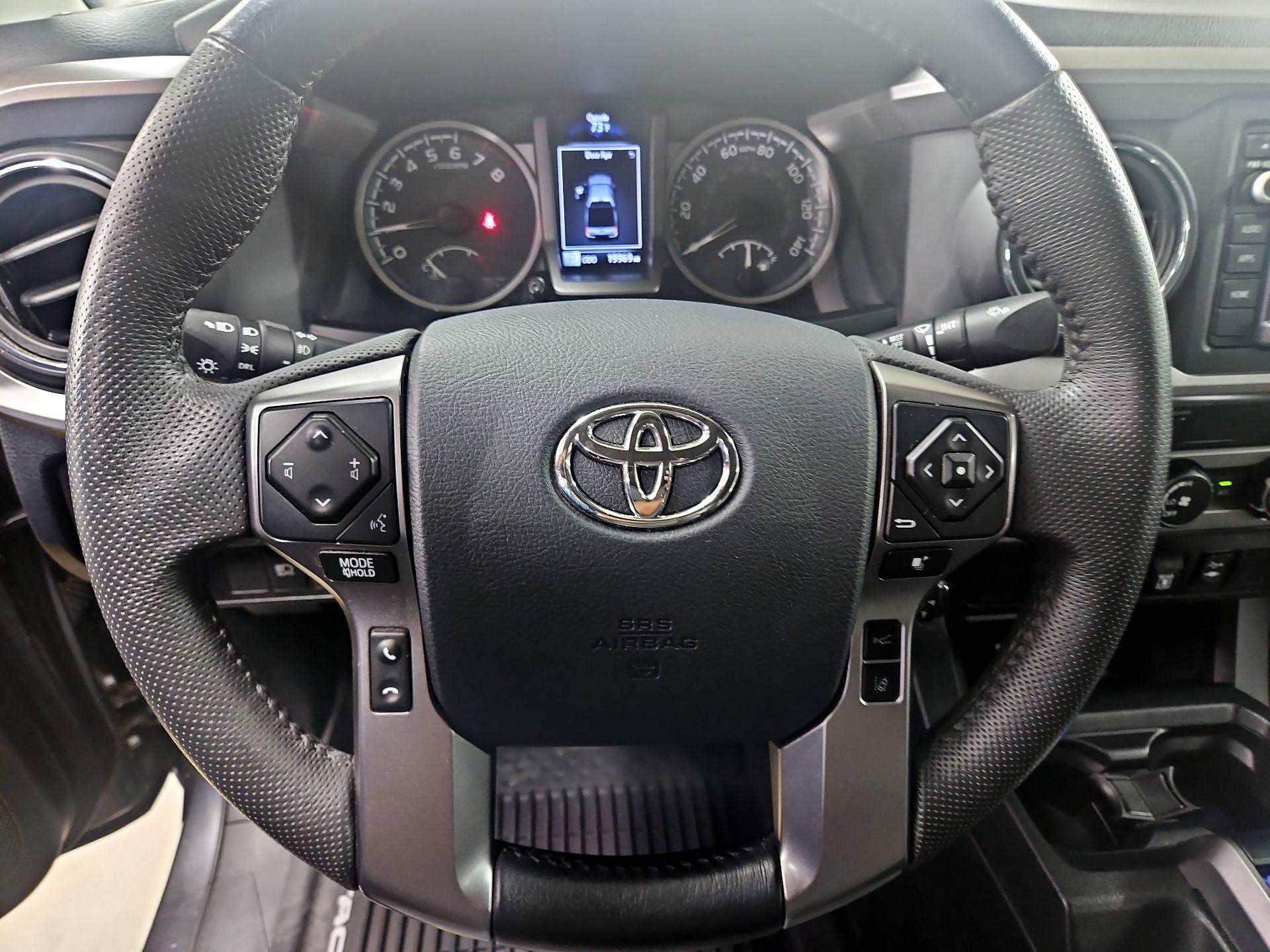 Thumbnail: 2019 Toyota Tacoma - 10