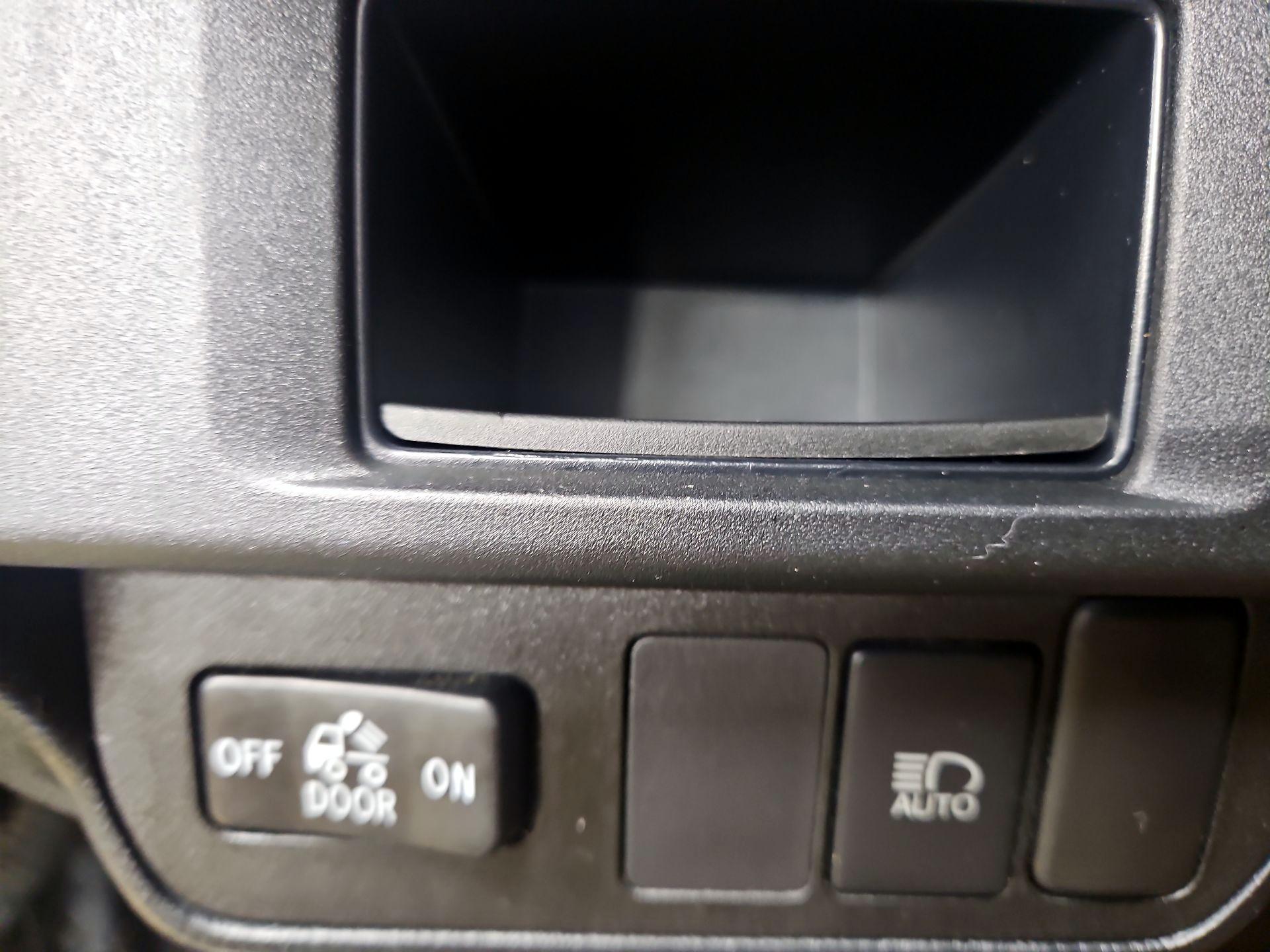Thumbnail: 2019 Toyota Tacoma - 13