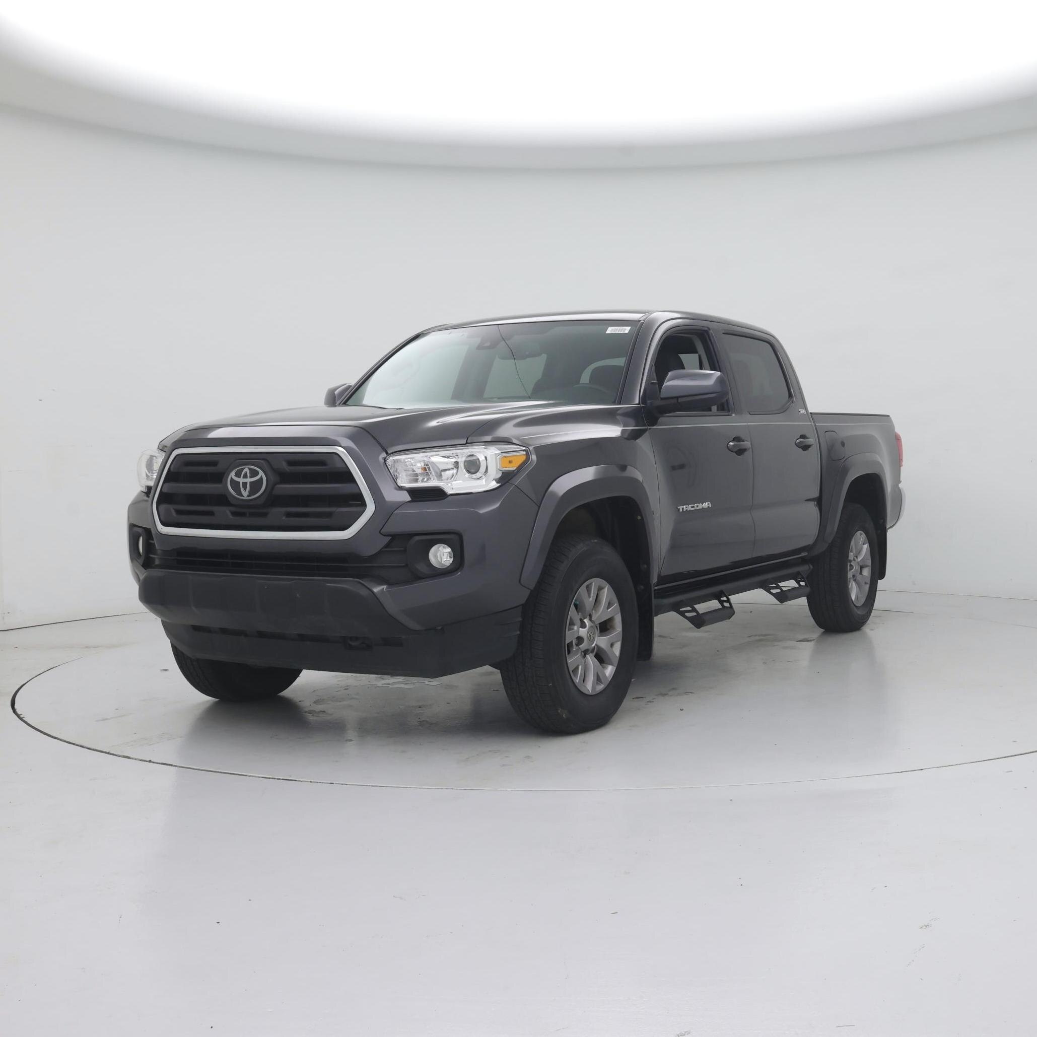 Thumbnail: 2019 Toyota Tacoma - 4