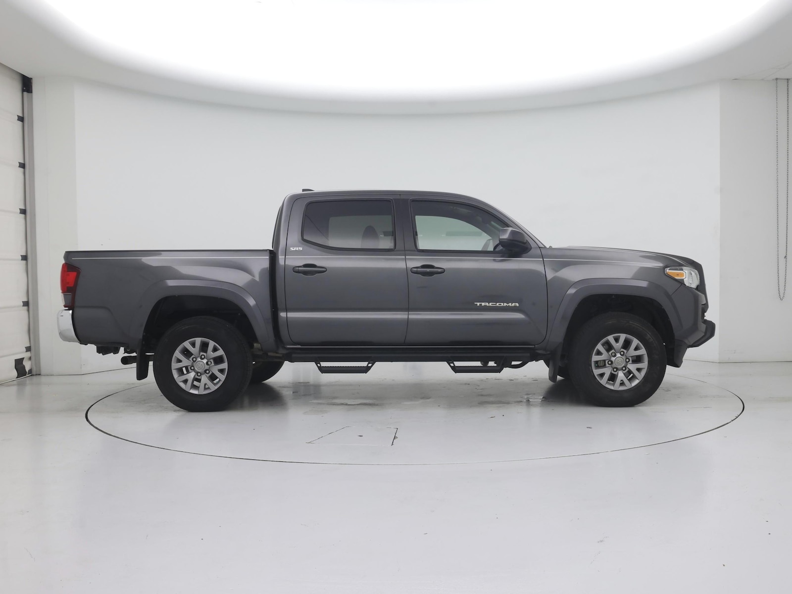 2019 Toyota Tacoma SR5 - Photo 8