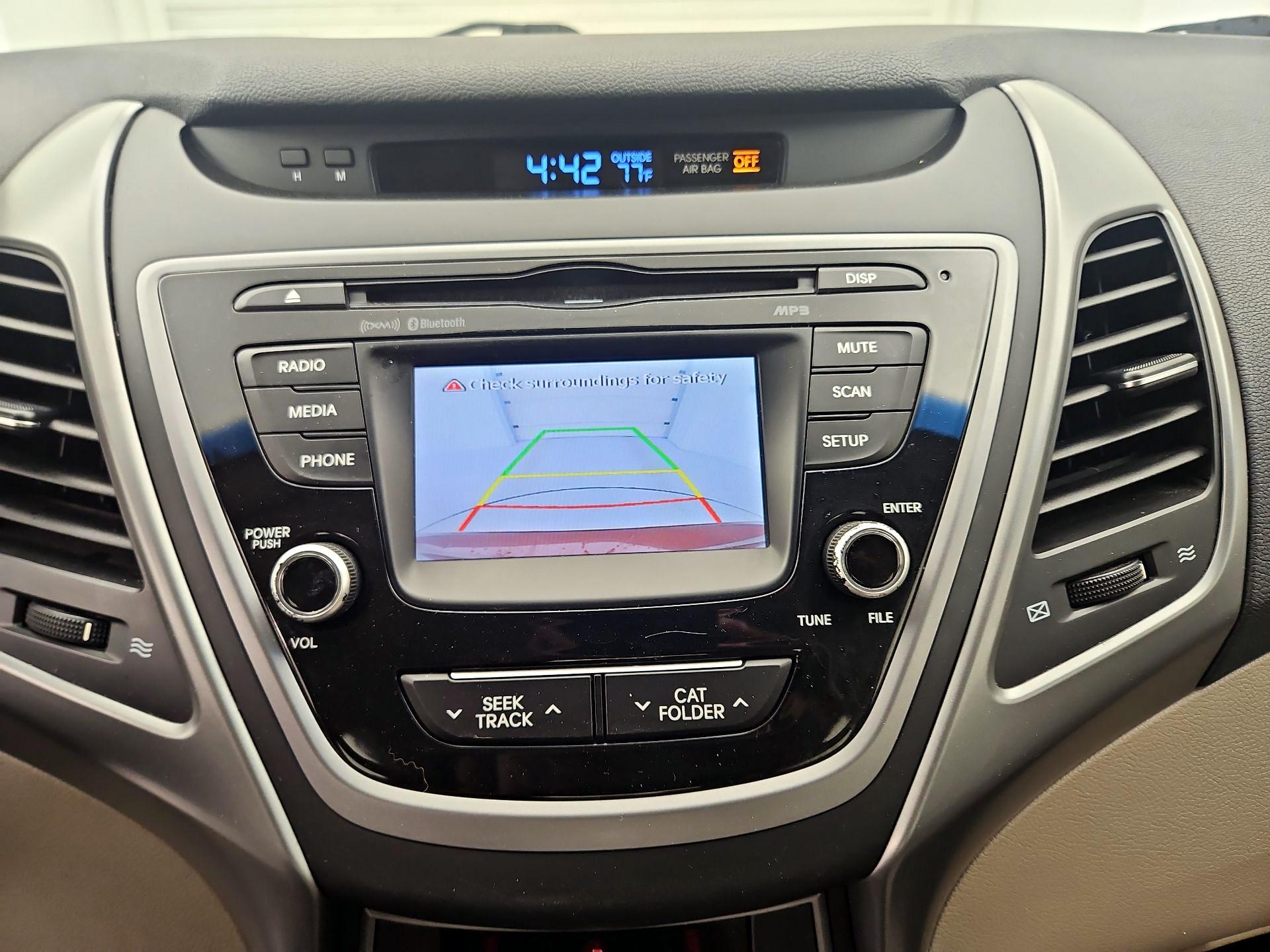 Thumbnail: 2015 Hyundai Elantra - 12