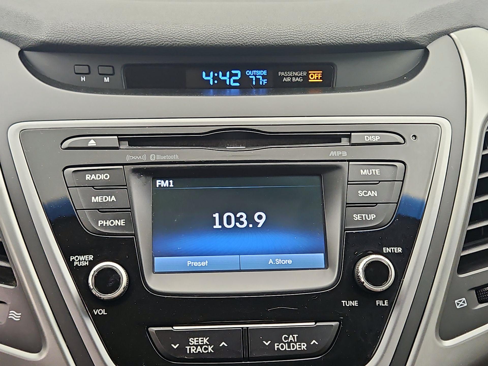 Thumbnail: 2015 Hyundai Elantra - 13