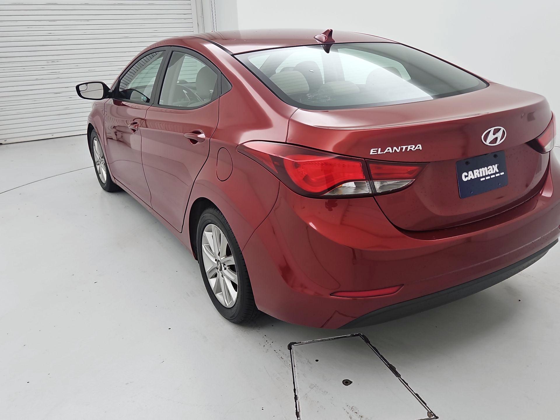 Thumbnail: 2015 Hyundai Elantra - 7