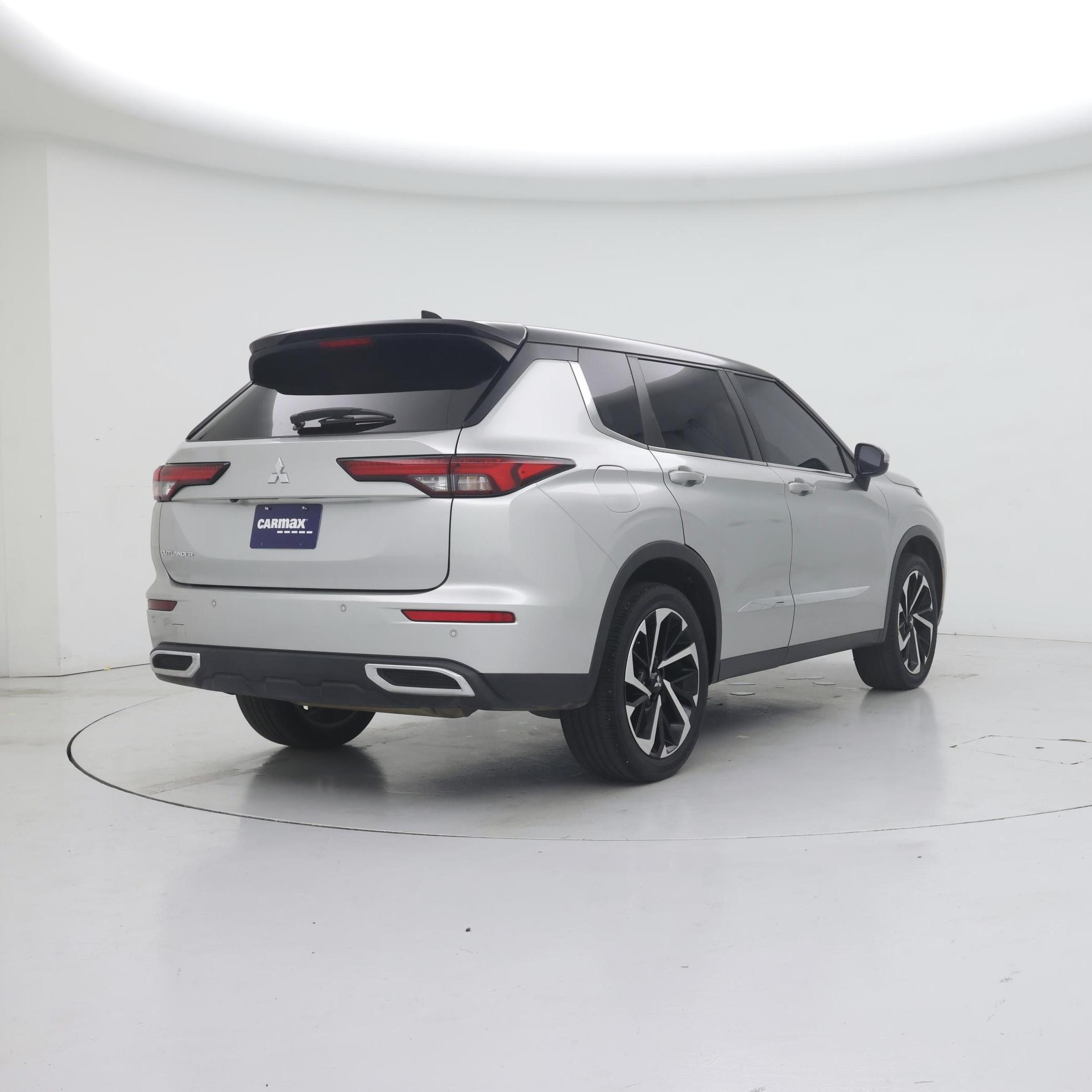 Thumbnail: 2022 Mitsubishi Outlander - 8