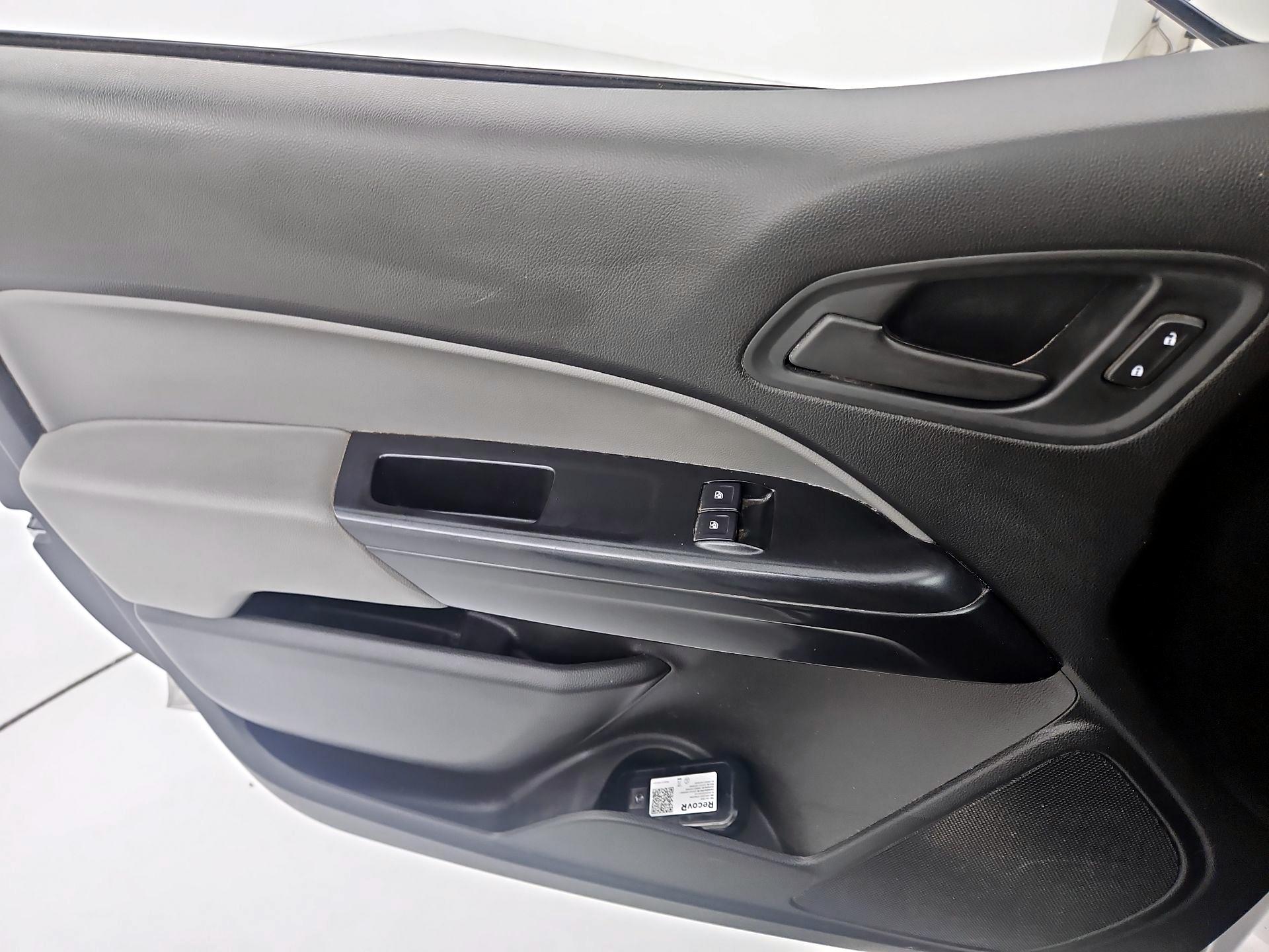 Thumbnail: 2019 Chevrolet Colorado - 12