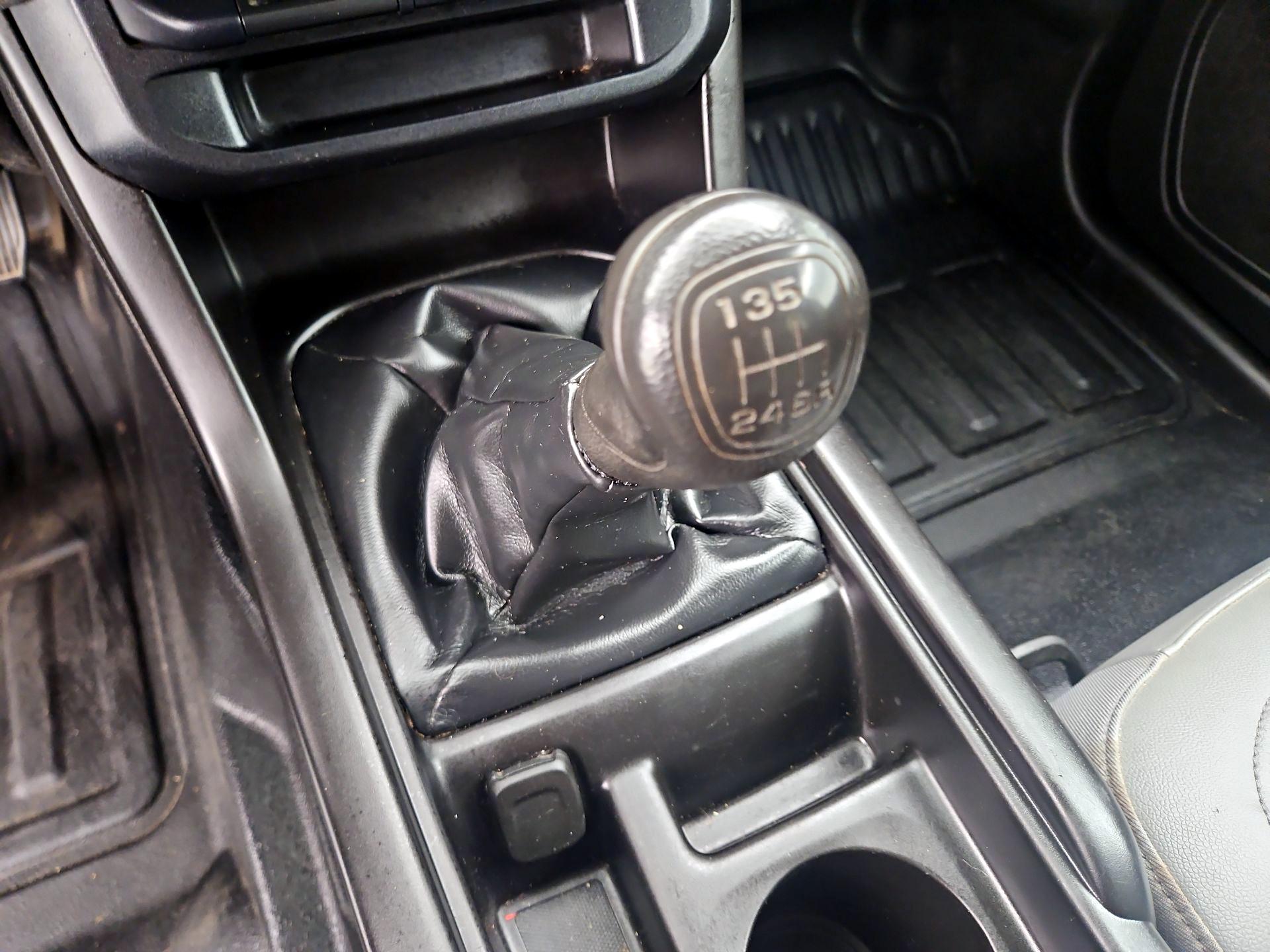 Thumbnail: 2019 Chevrolet Colorado - 17