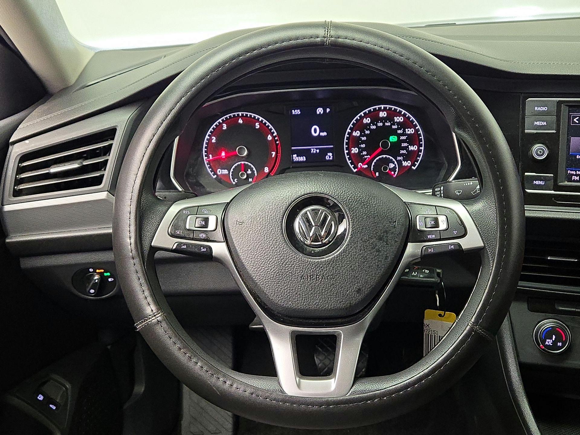 Thumbnail: 2021 Volkswagen Jetta - 10