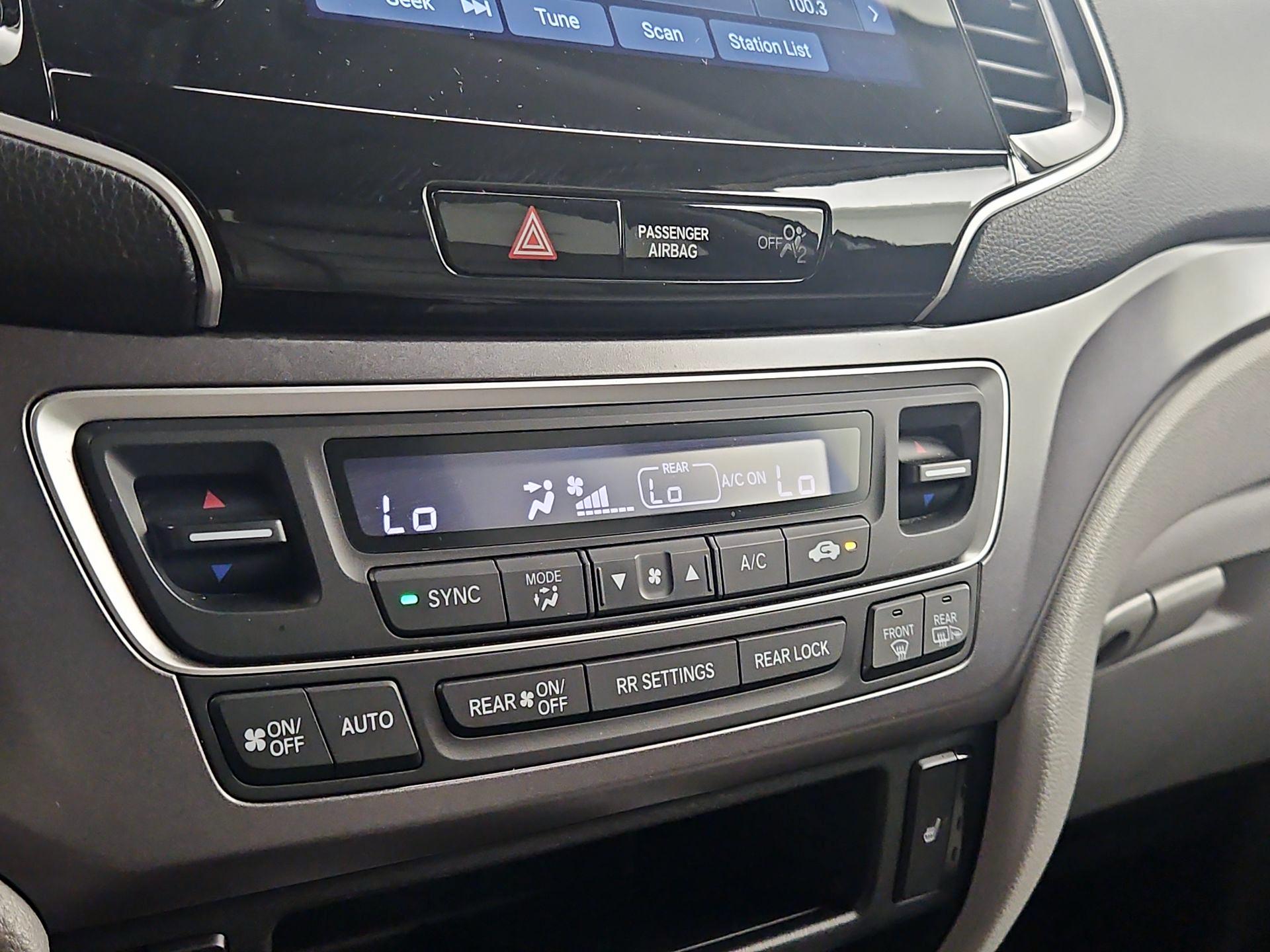 Thumbnail: 2020 Honda Pilot - 16