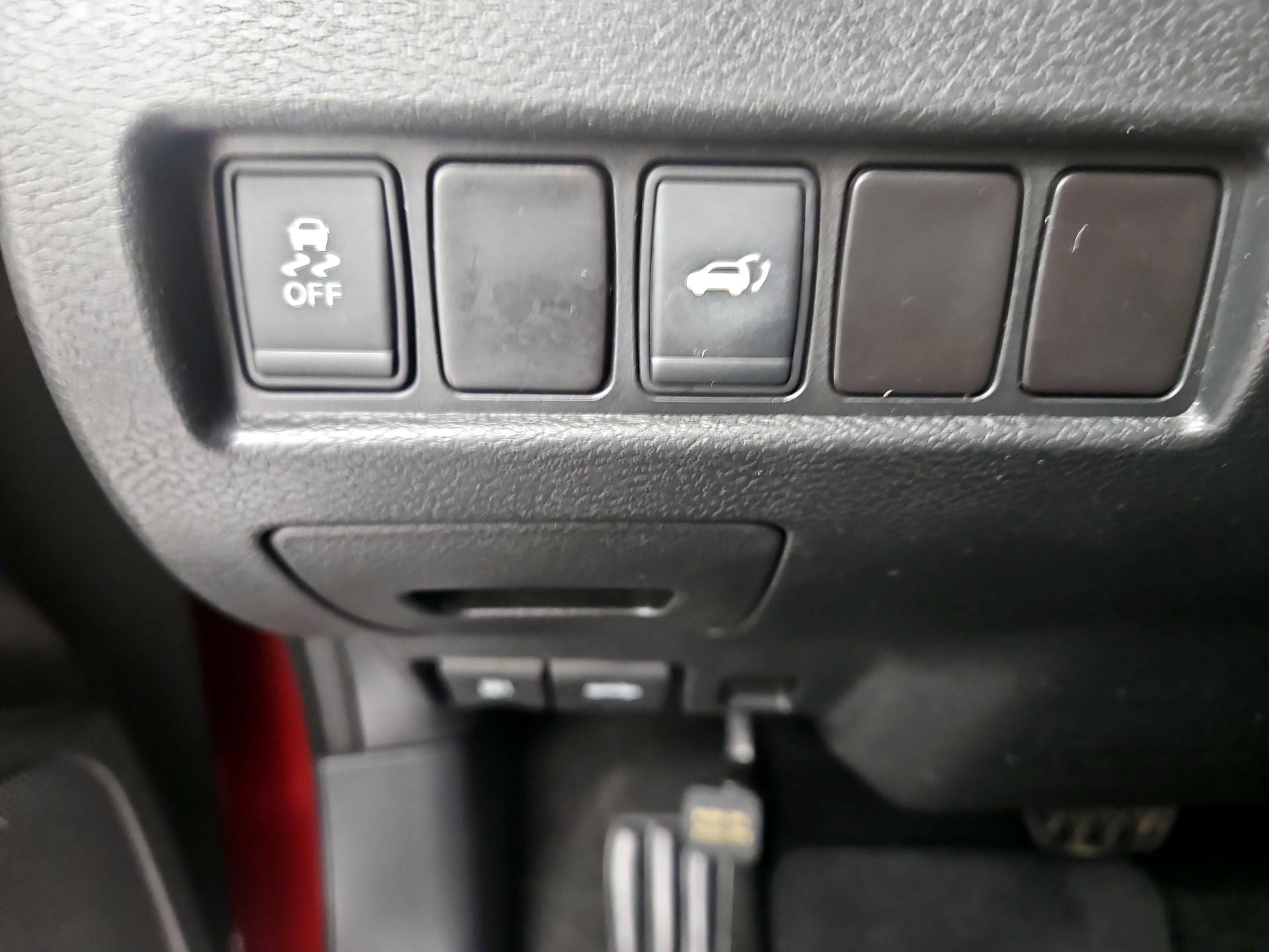 Thumbnail: 2015 Nissan Murano - 11
