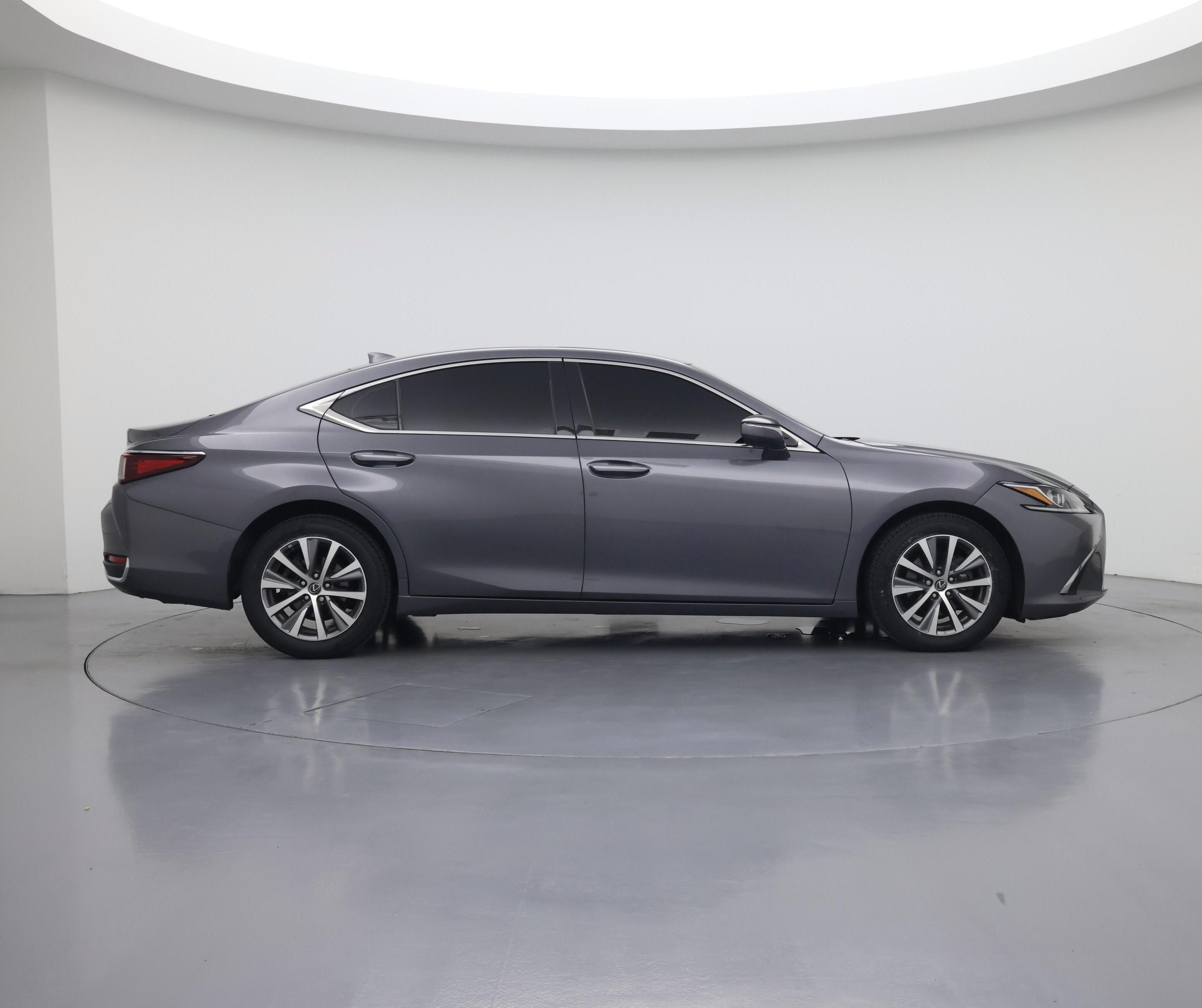 Thumbnail: 2021 Lexus ES - 7