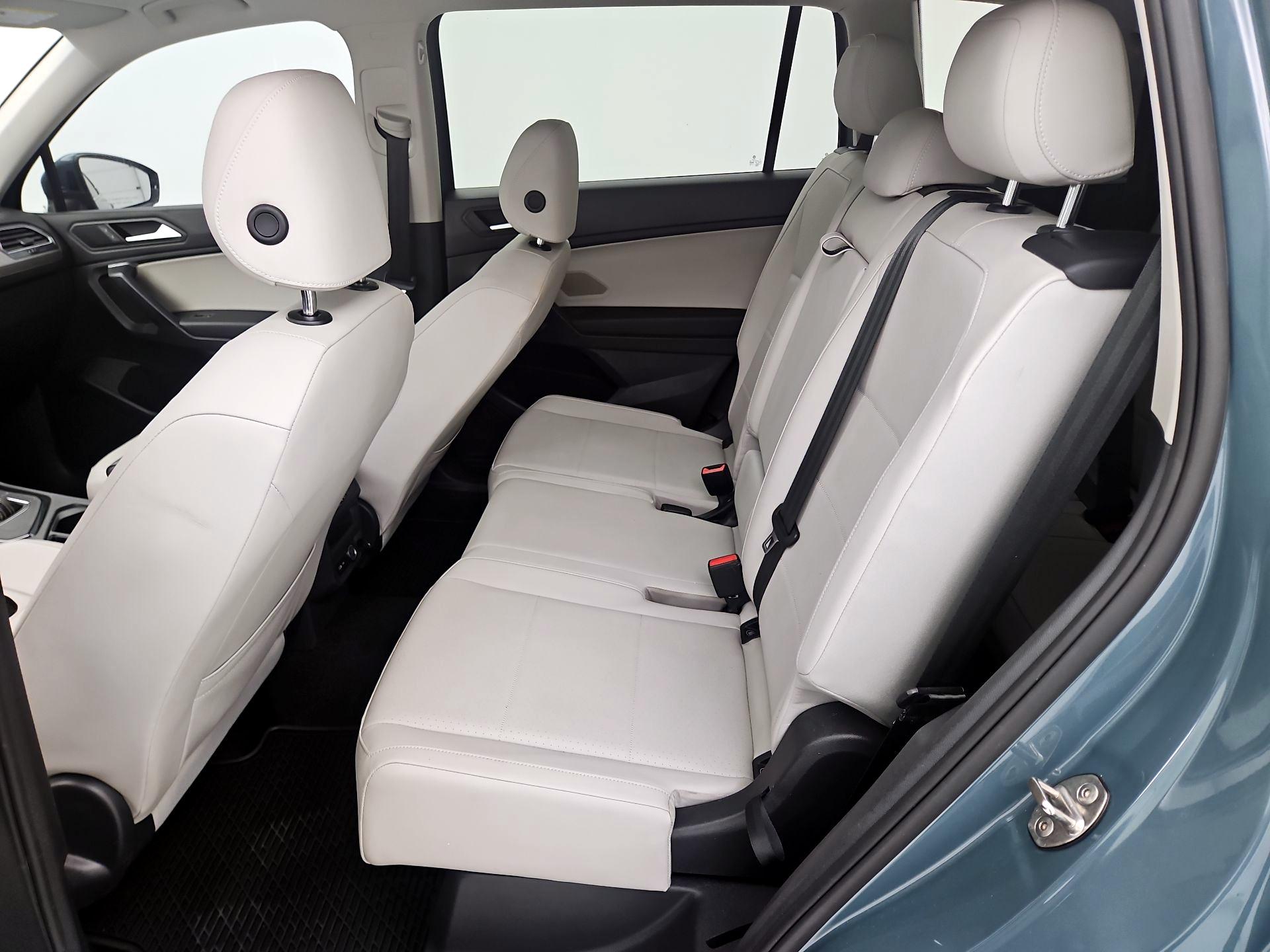 Thumbnail: 2021 Volkswagen Tiguan - 20