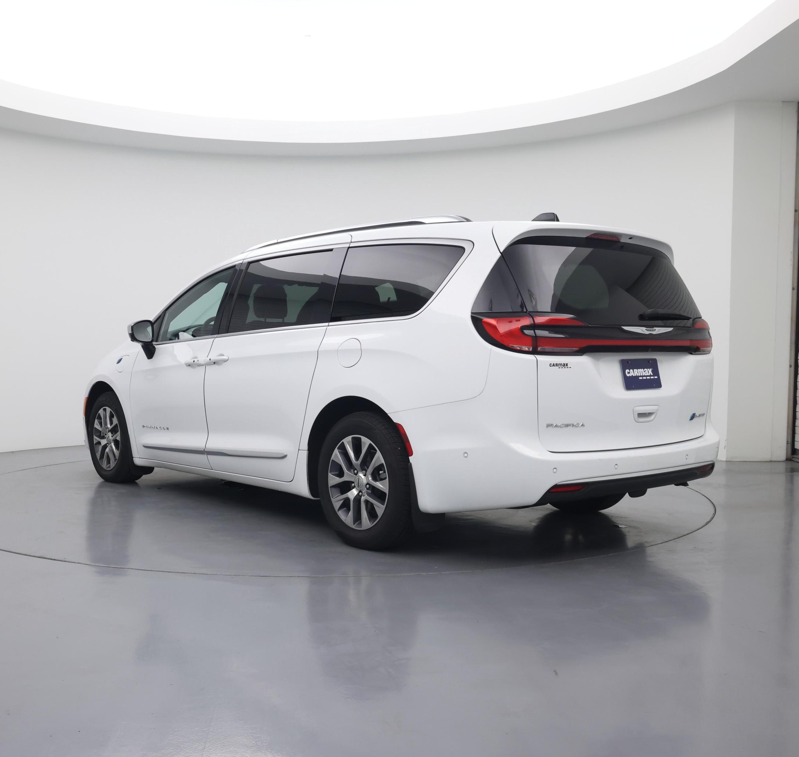 Thumbnail: 2025 Chrysler Pacifica - 2