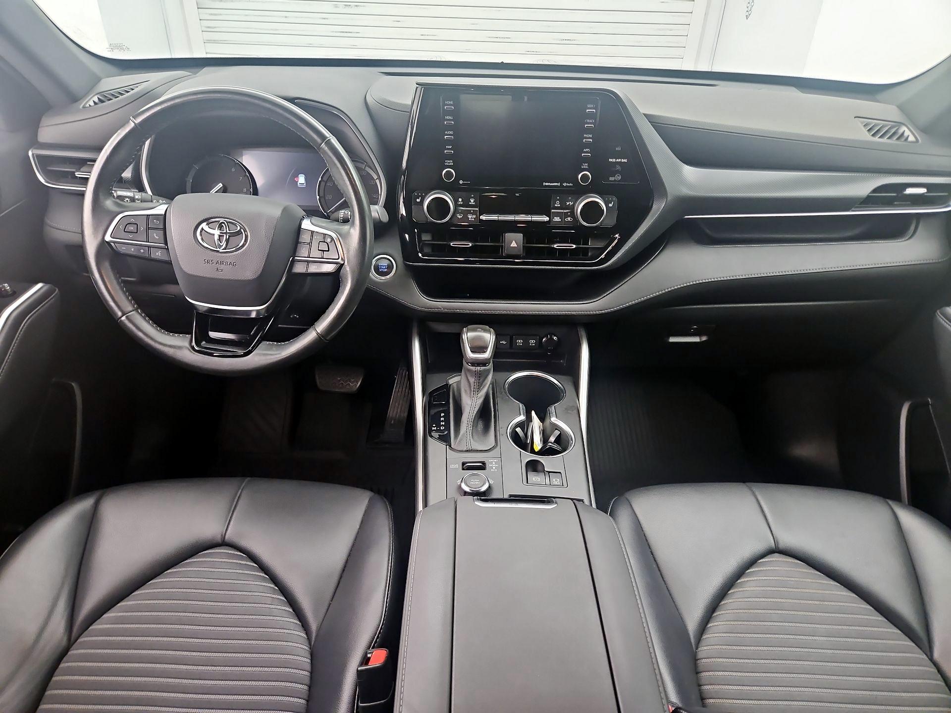 Thumbnail: 2021 Toyota Highlander - 9