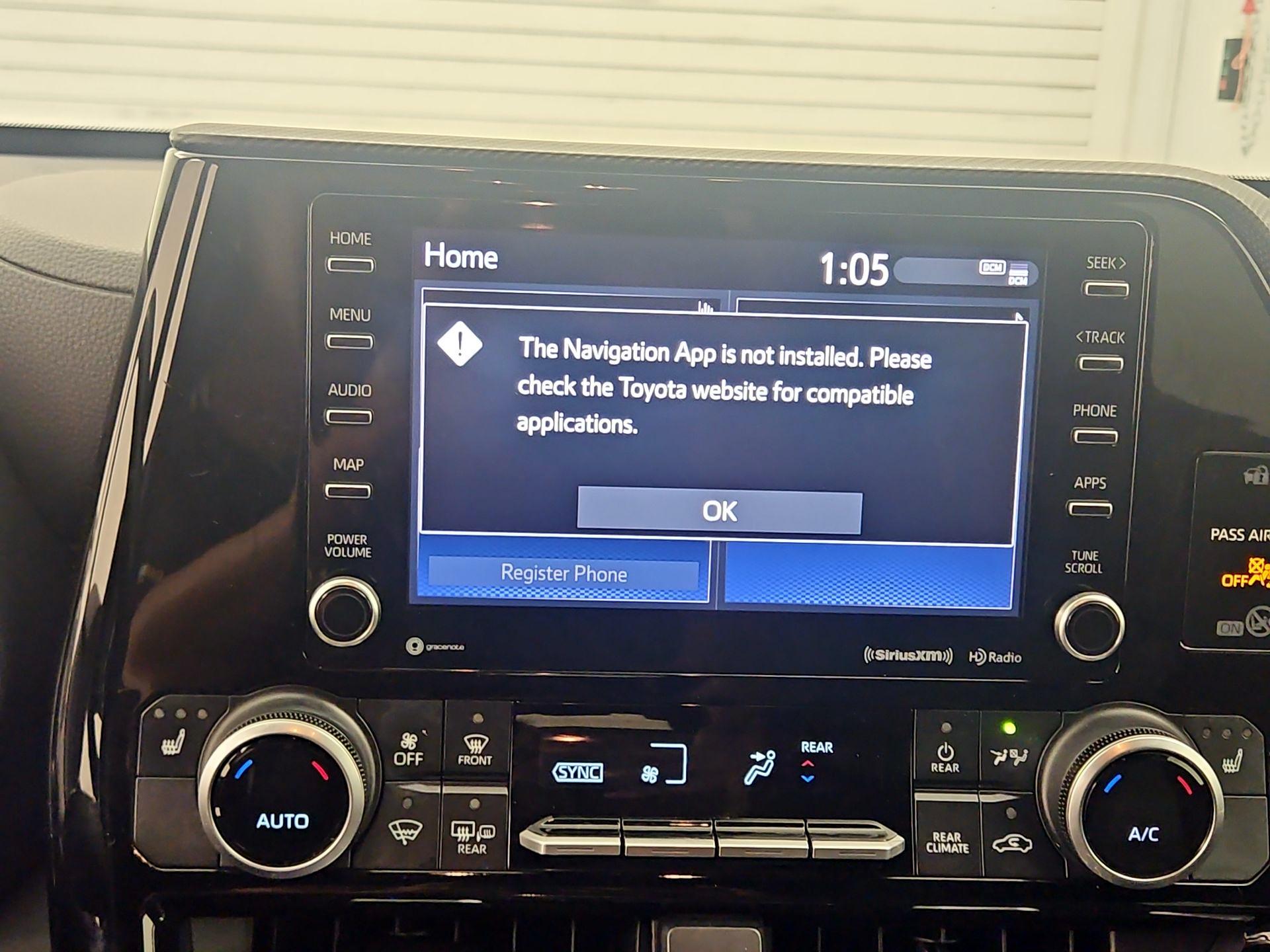 Thumbnail: 2021 Toyota Highlander - 14