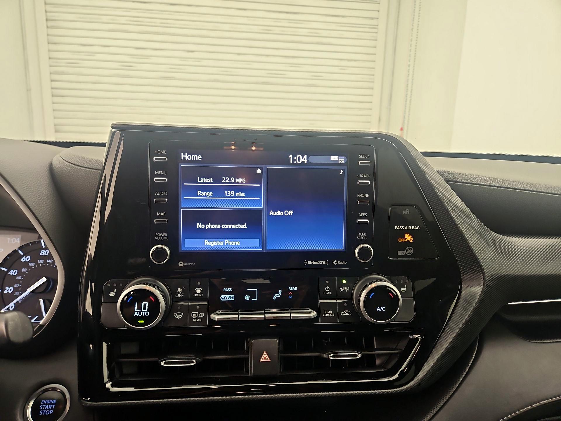 Thumbnail: 2021 Toyota Highlander - 16