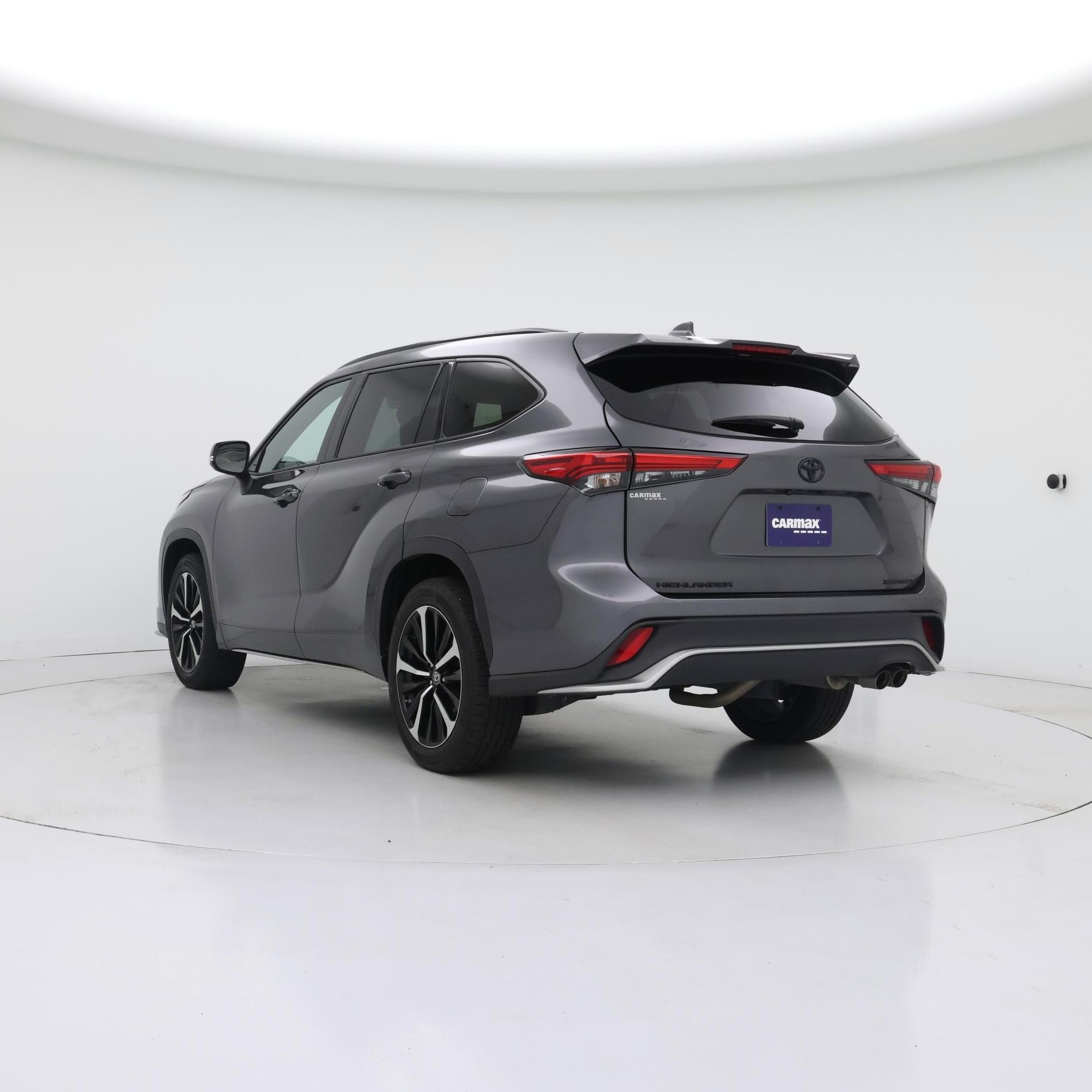 Thumbnail: 2021 Toyota Highlander - 2