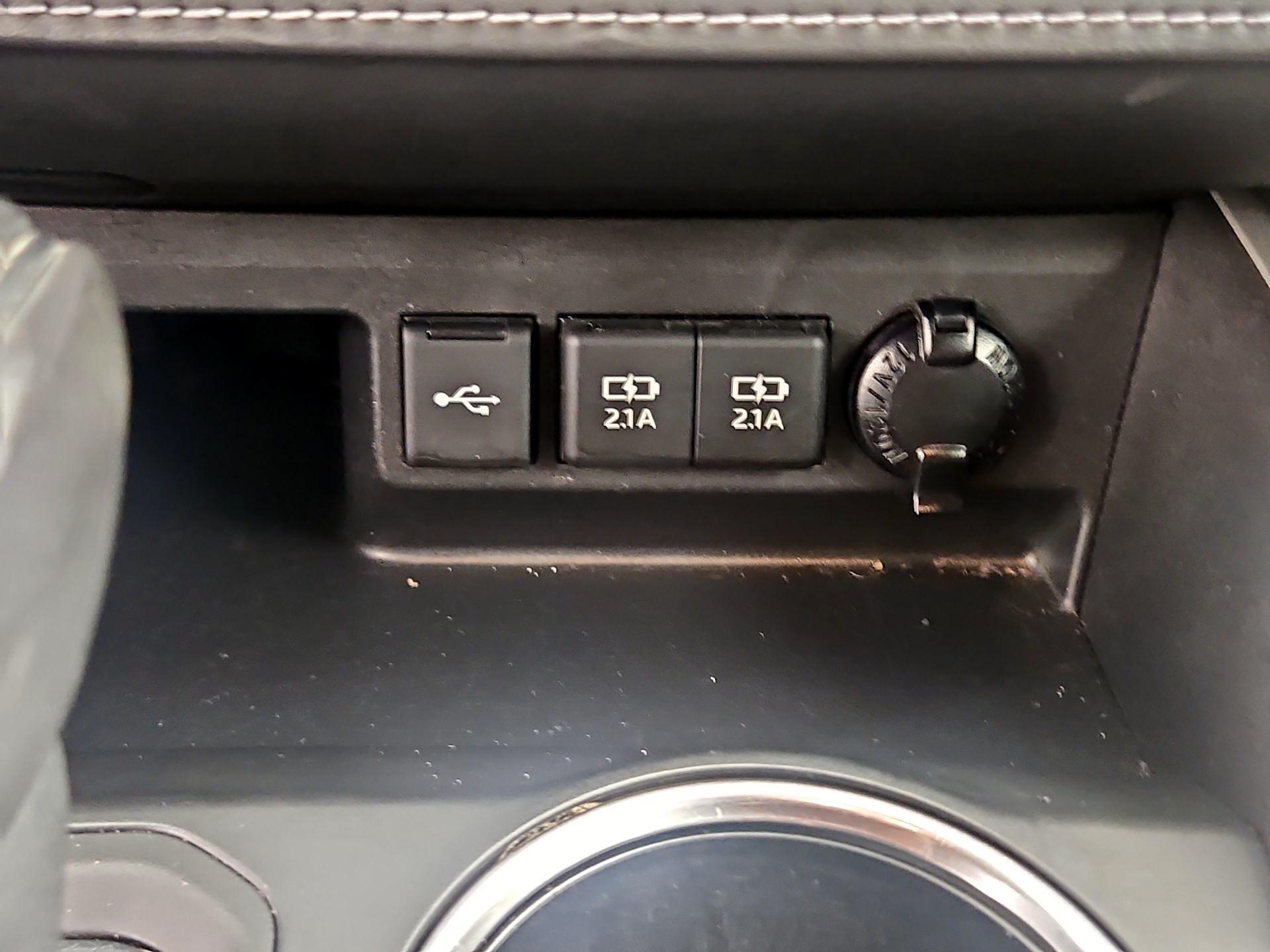 Thumbnail: 2021 Toyota Highlander - 19