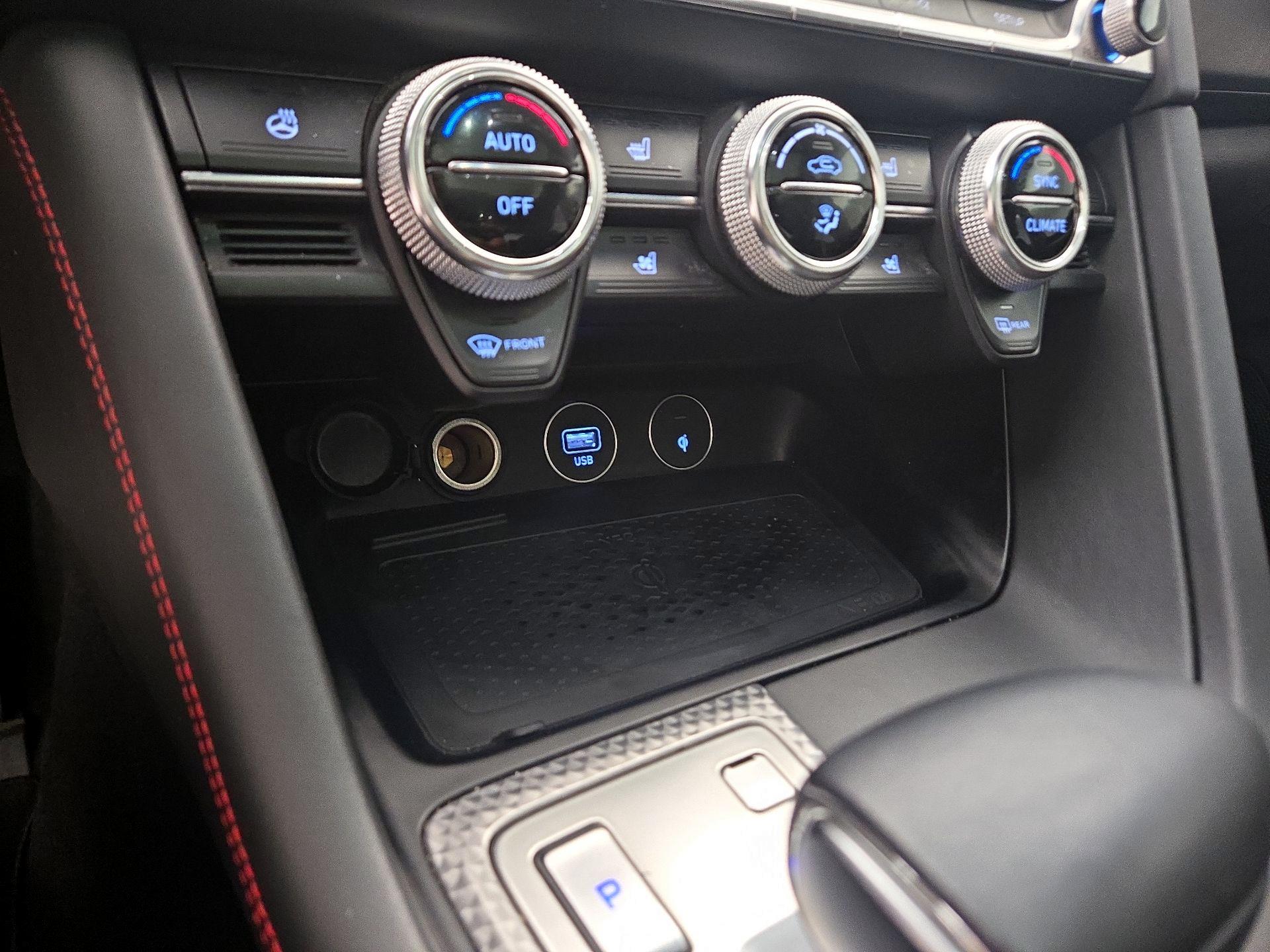 Thumbnail: 2023 Genesis G70 - 19