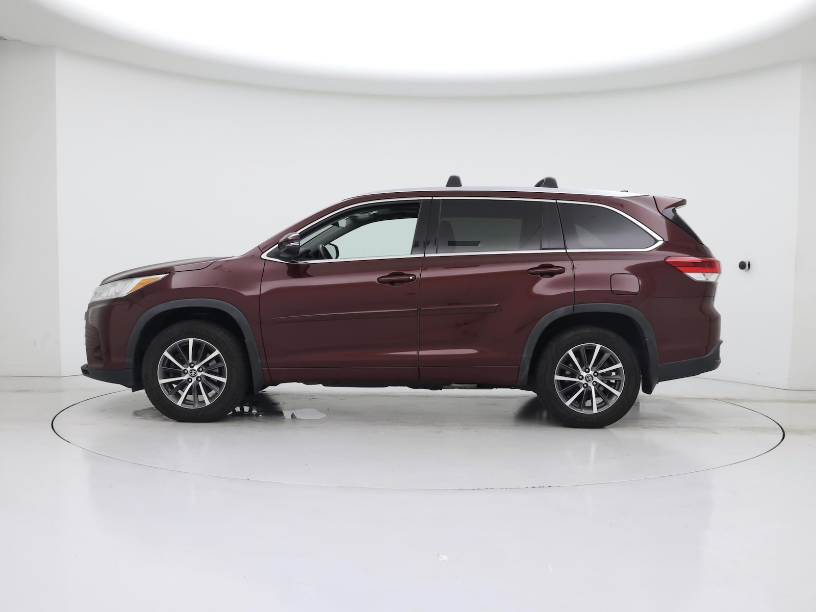 2017 Toyota Highlander XLE - Photo 4