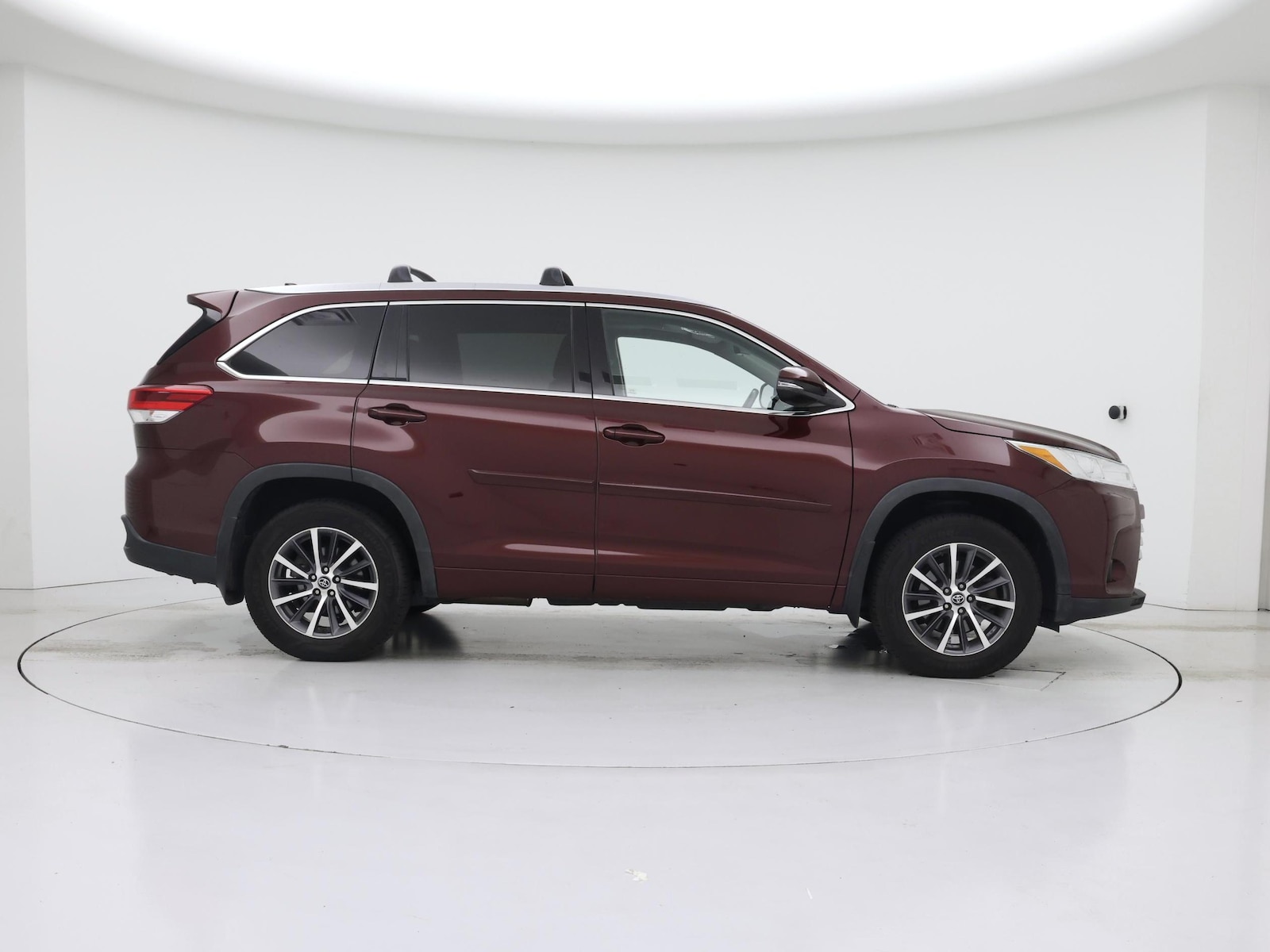 2017 Toyota Highlander XLE - Photo 8
