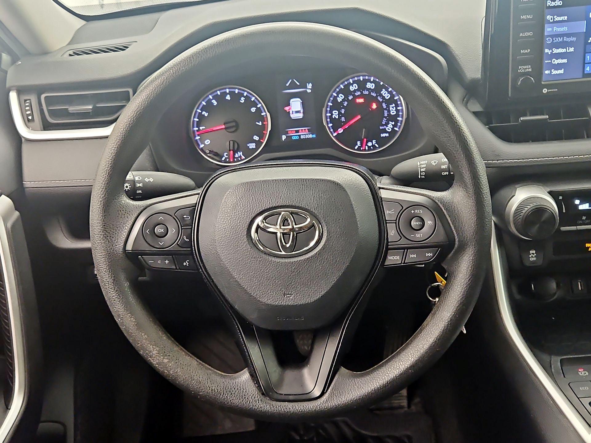Thumbnail: 2021 Toyota RAV4 - 10