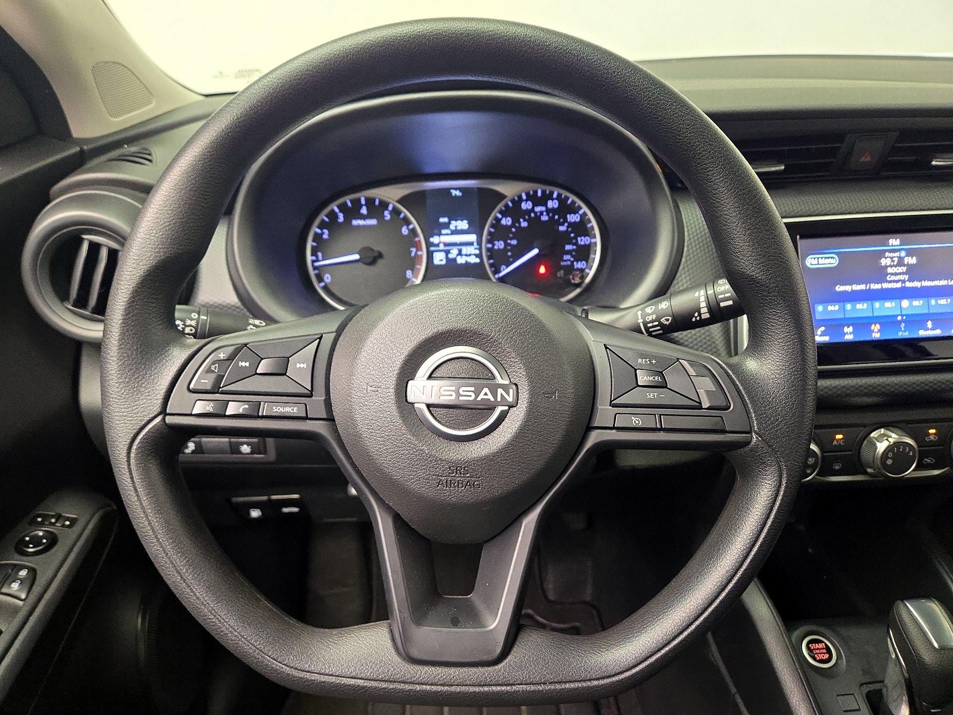 Thumbnail: 2023 Nissan Kicks - 10