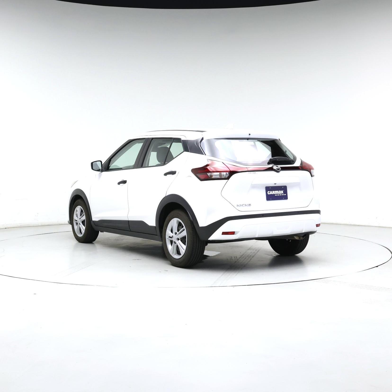 Thumbnail: 2023 Nissan Kicks - 2