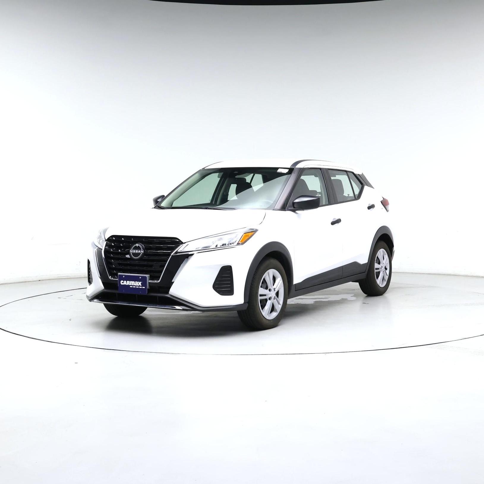 Thumbnail: 2023 Nissan Kicks - 4