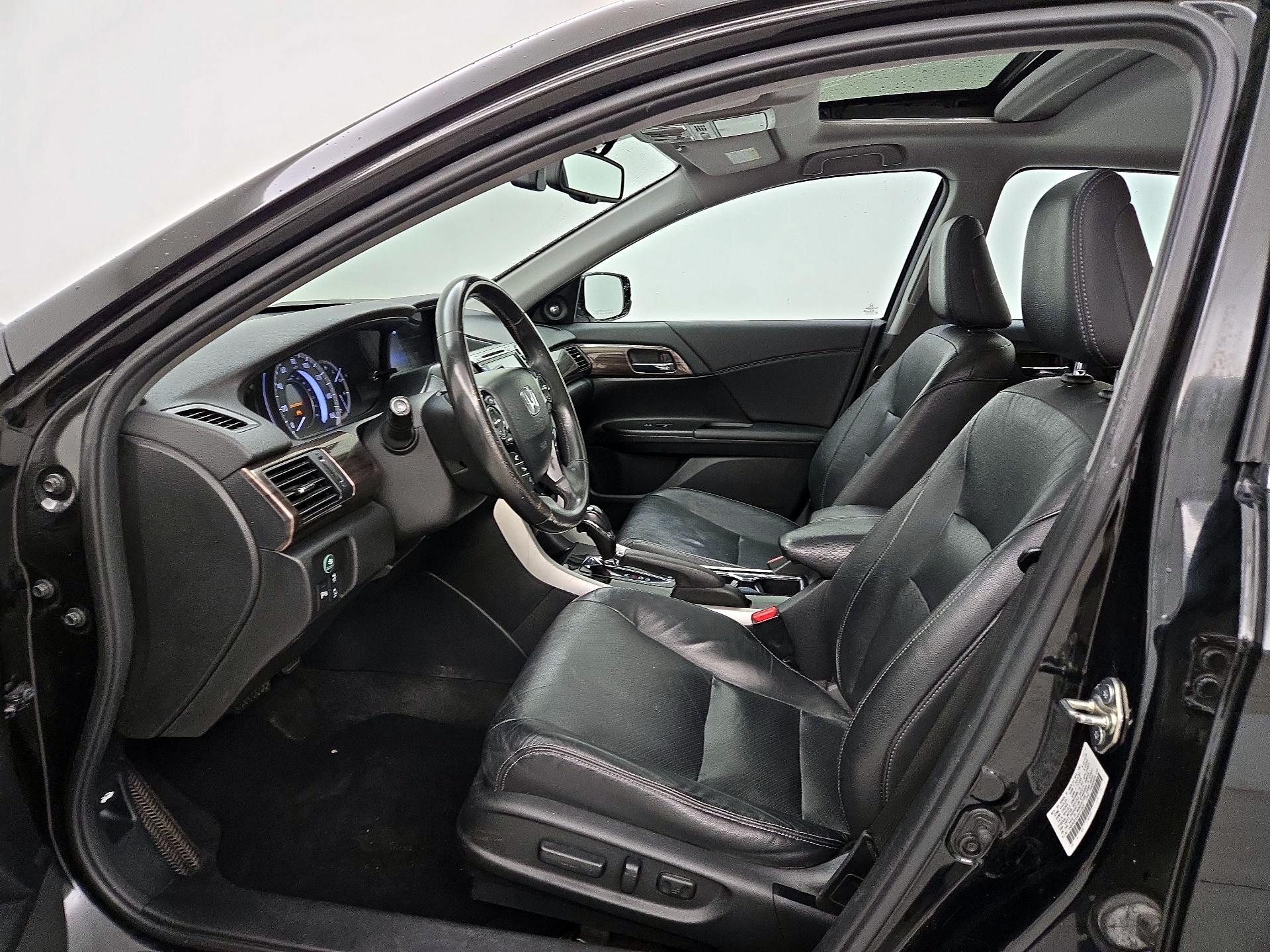 Thumbnail: 2016 Honda Accord - 11