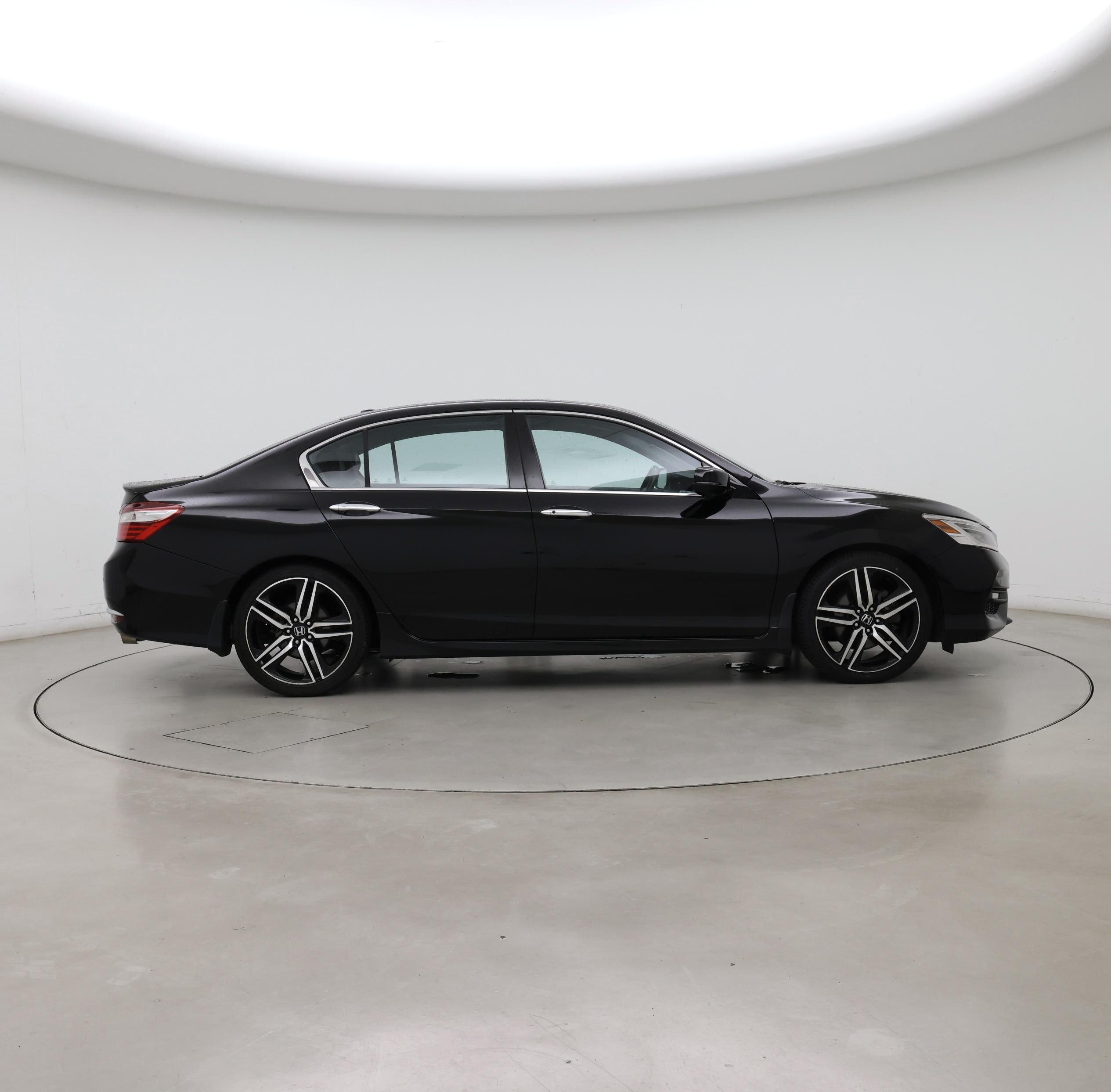 Thumbnail: 2016 Honda Accord - 7