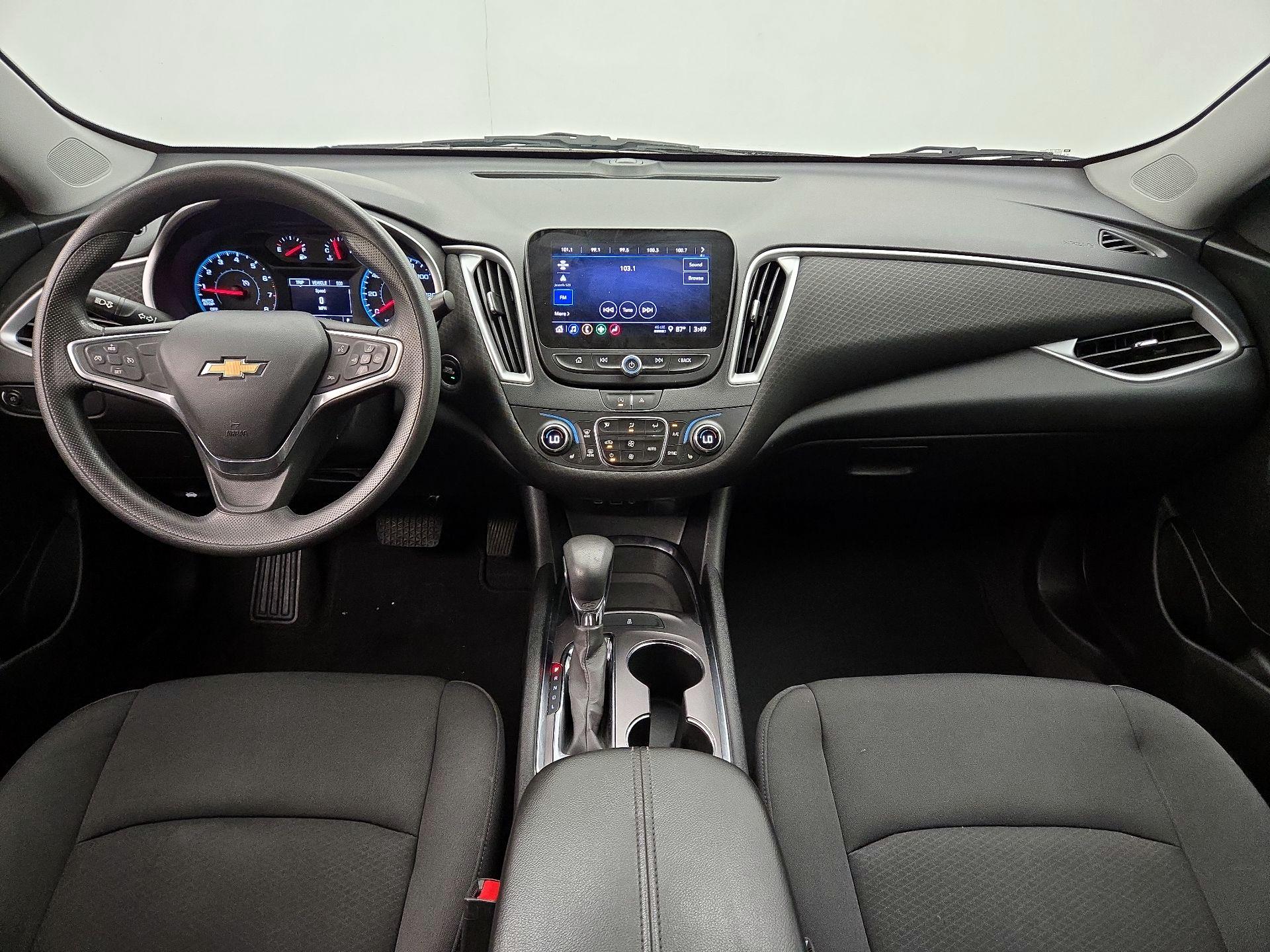Thumbnail: 2022 Chevrolet Malibu - 9