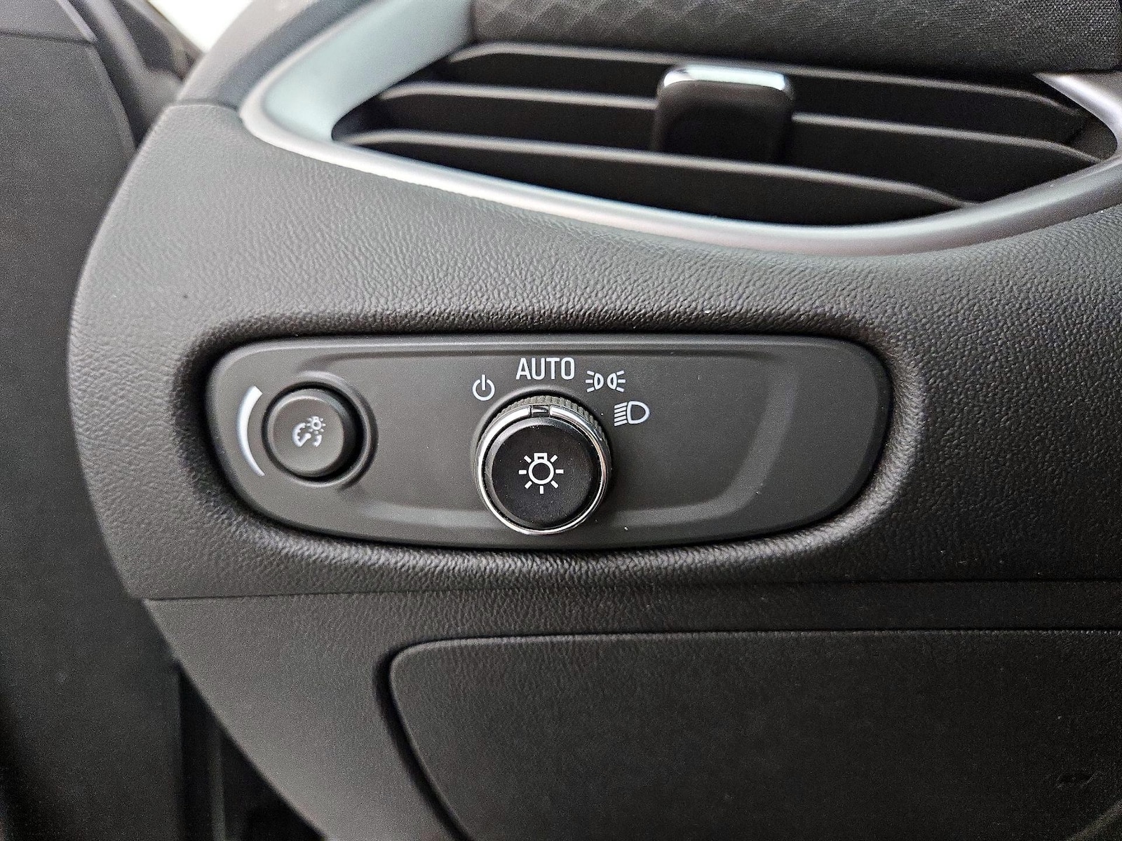 2022 Chevrolet Malibu 1LT - Photo 14