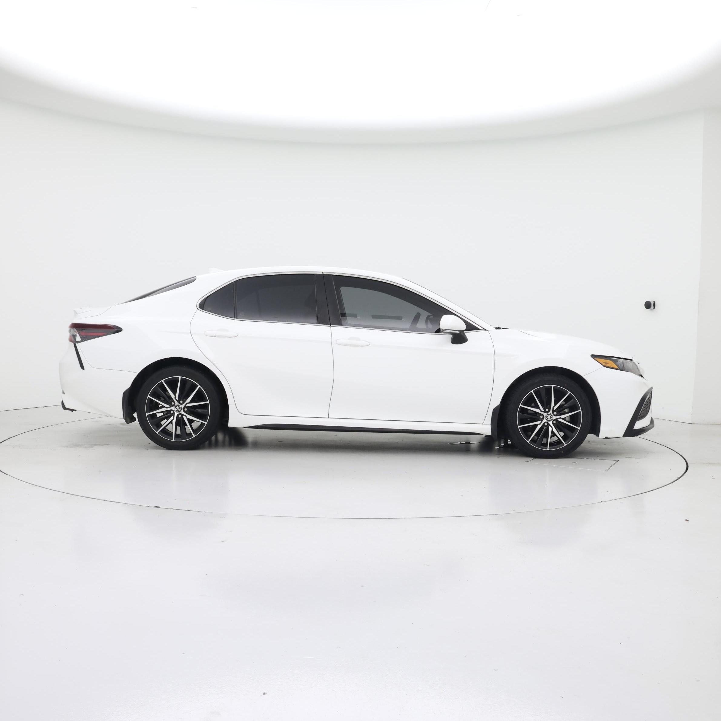 Thumbnail: 2023 Toyota Camry - 7