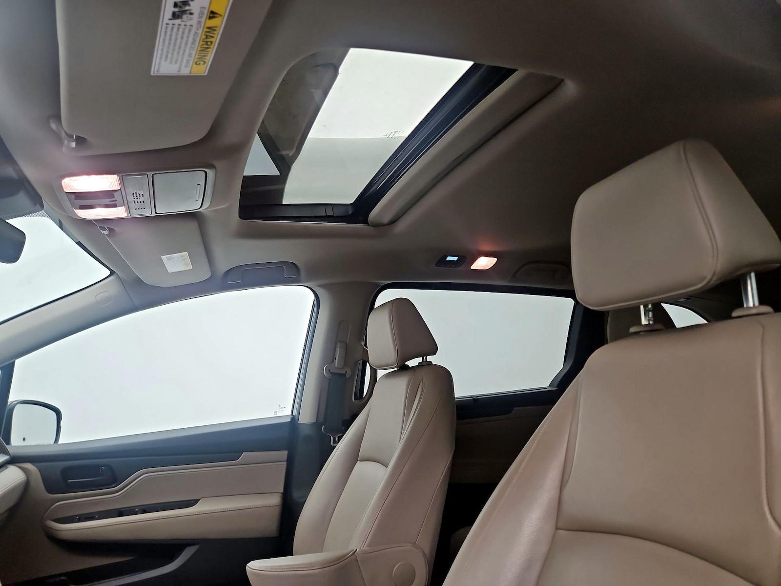 Sunroof(s) & Overhead Airbags