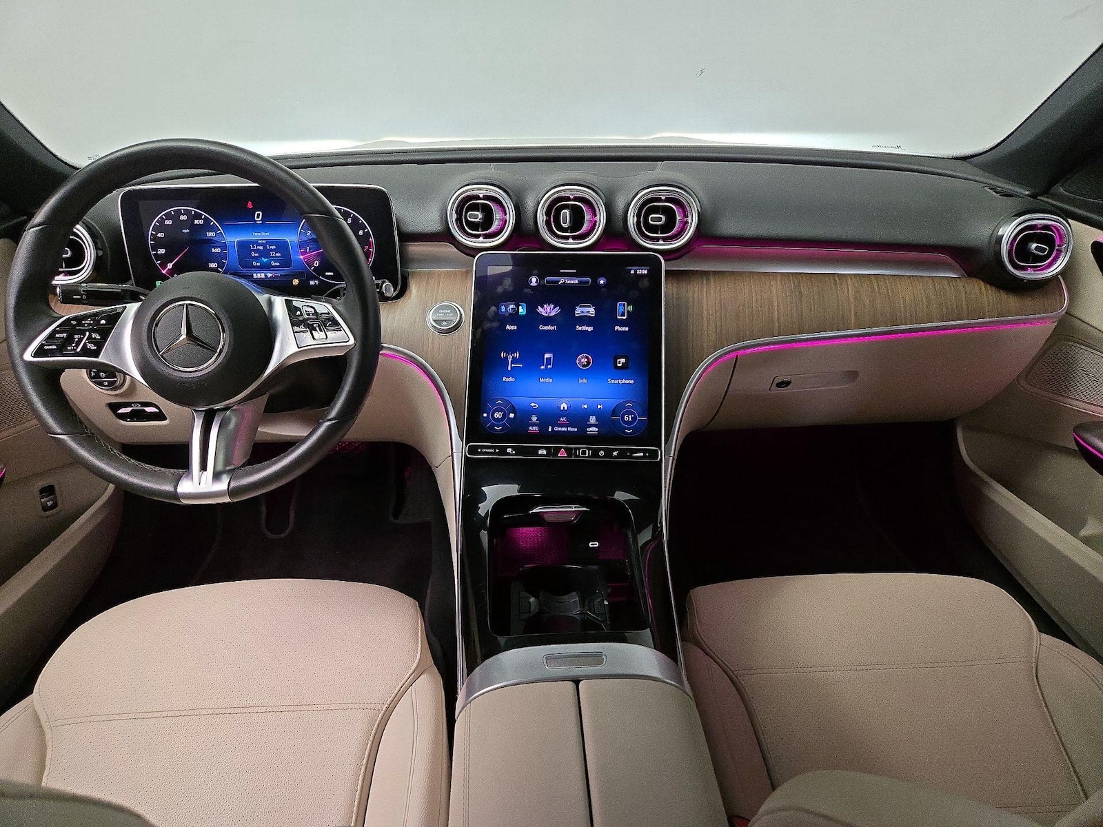 Apple CarPlay® & Android Auto™