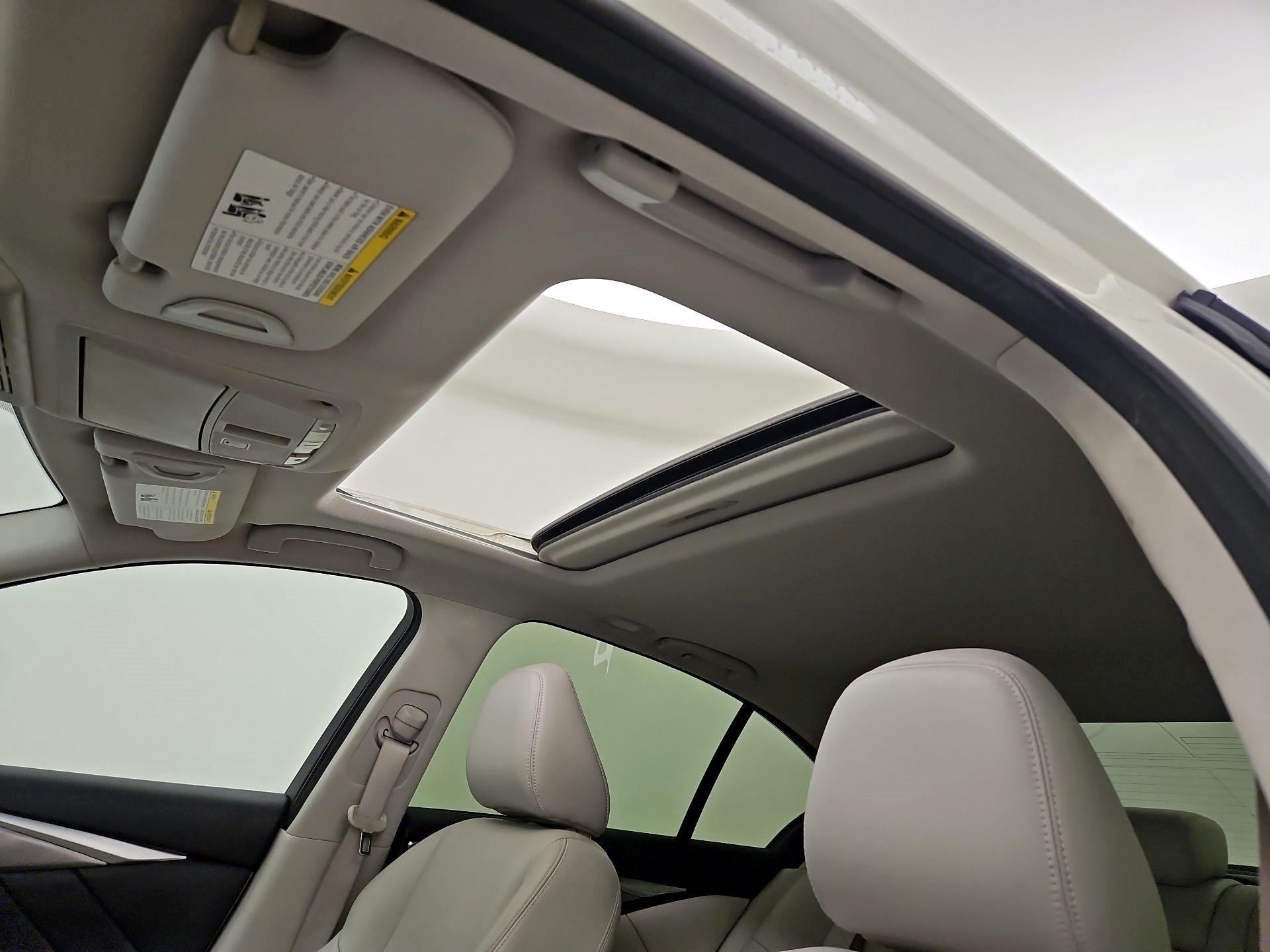 Thumbnail: 2016 INFINITI  - 20