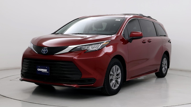 2022 Toyota Sienna LE 4